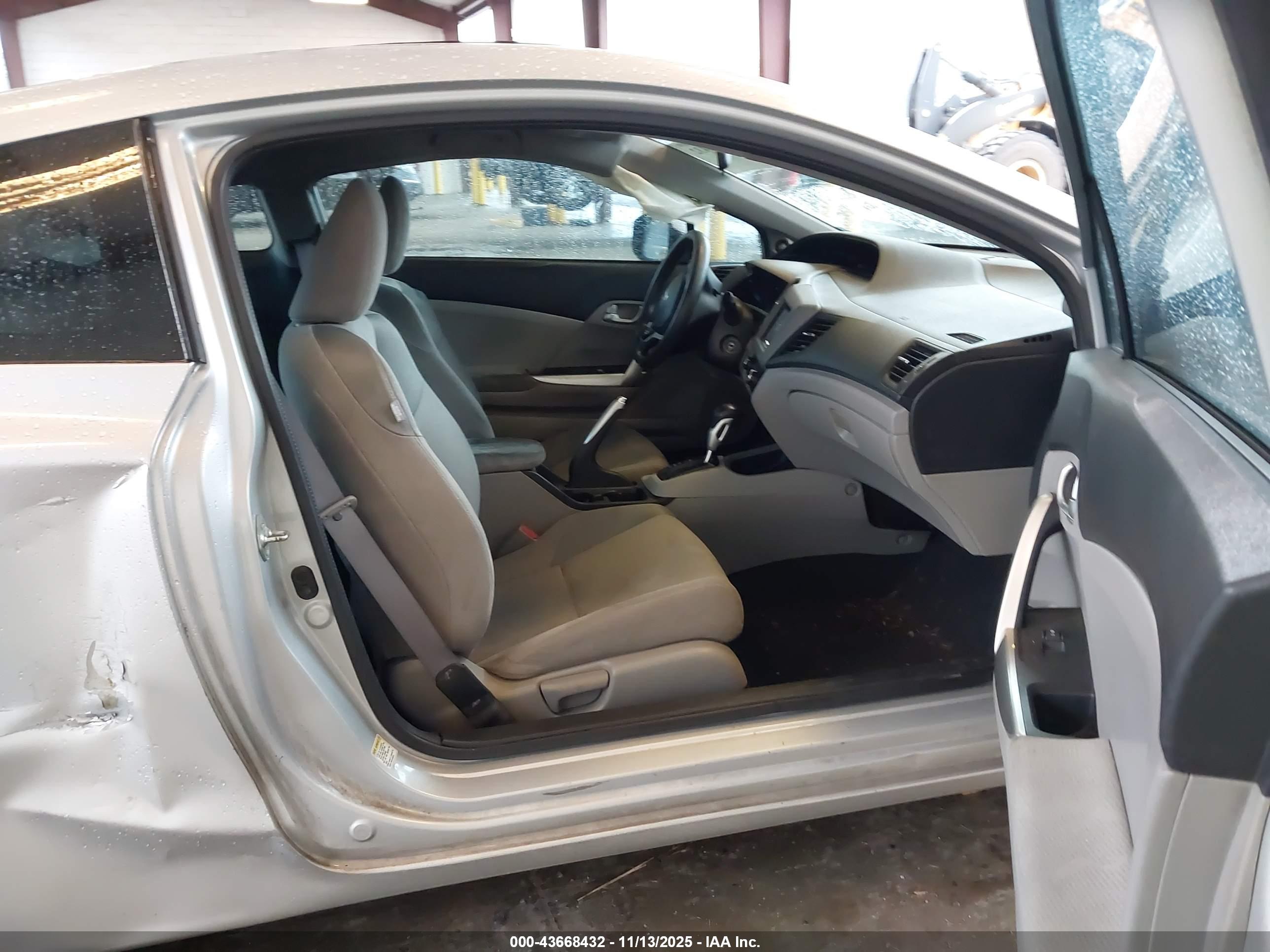 HONDA CIVIC image 5