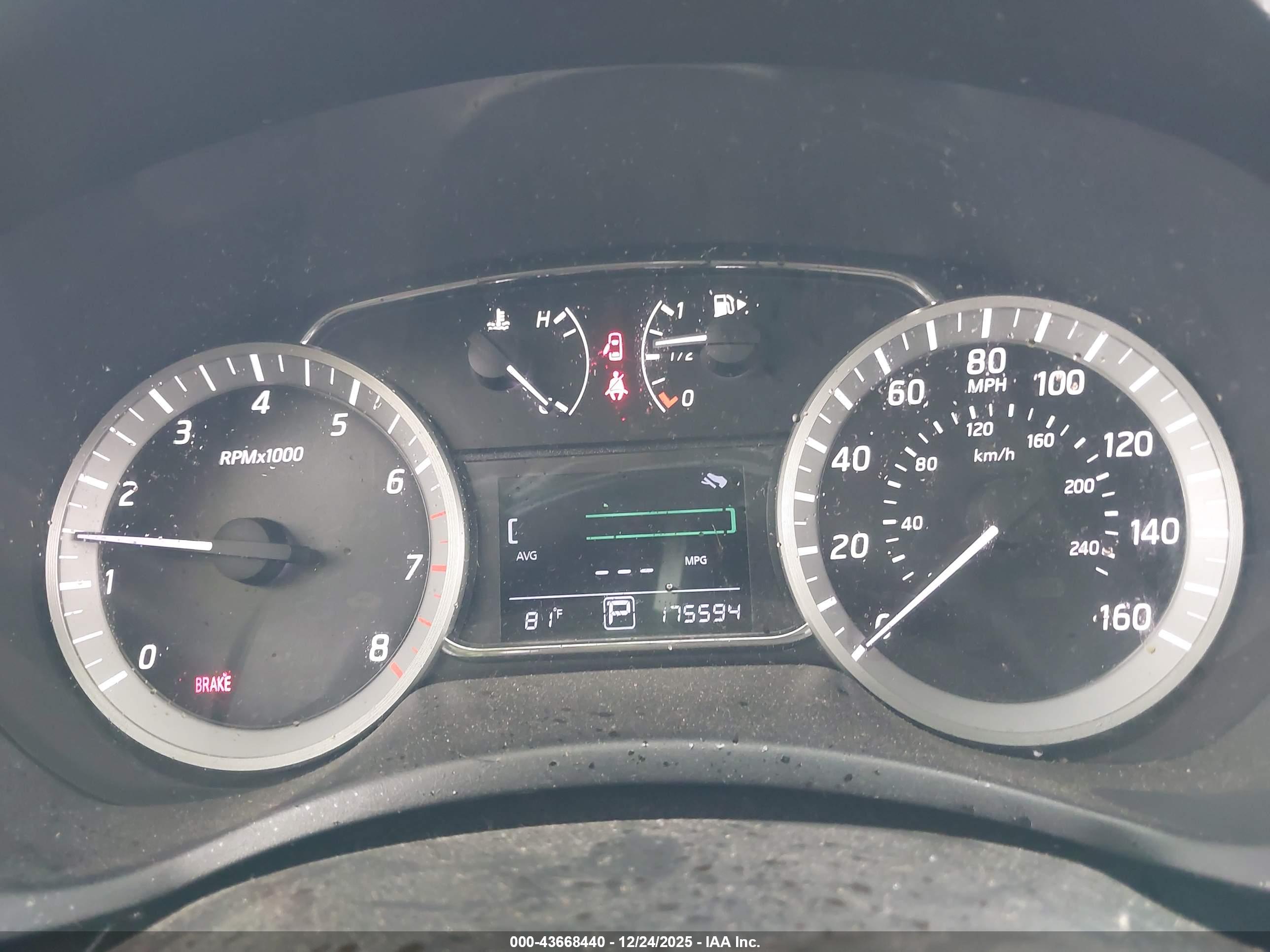 NISSAN SENTRA image 7