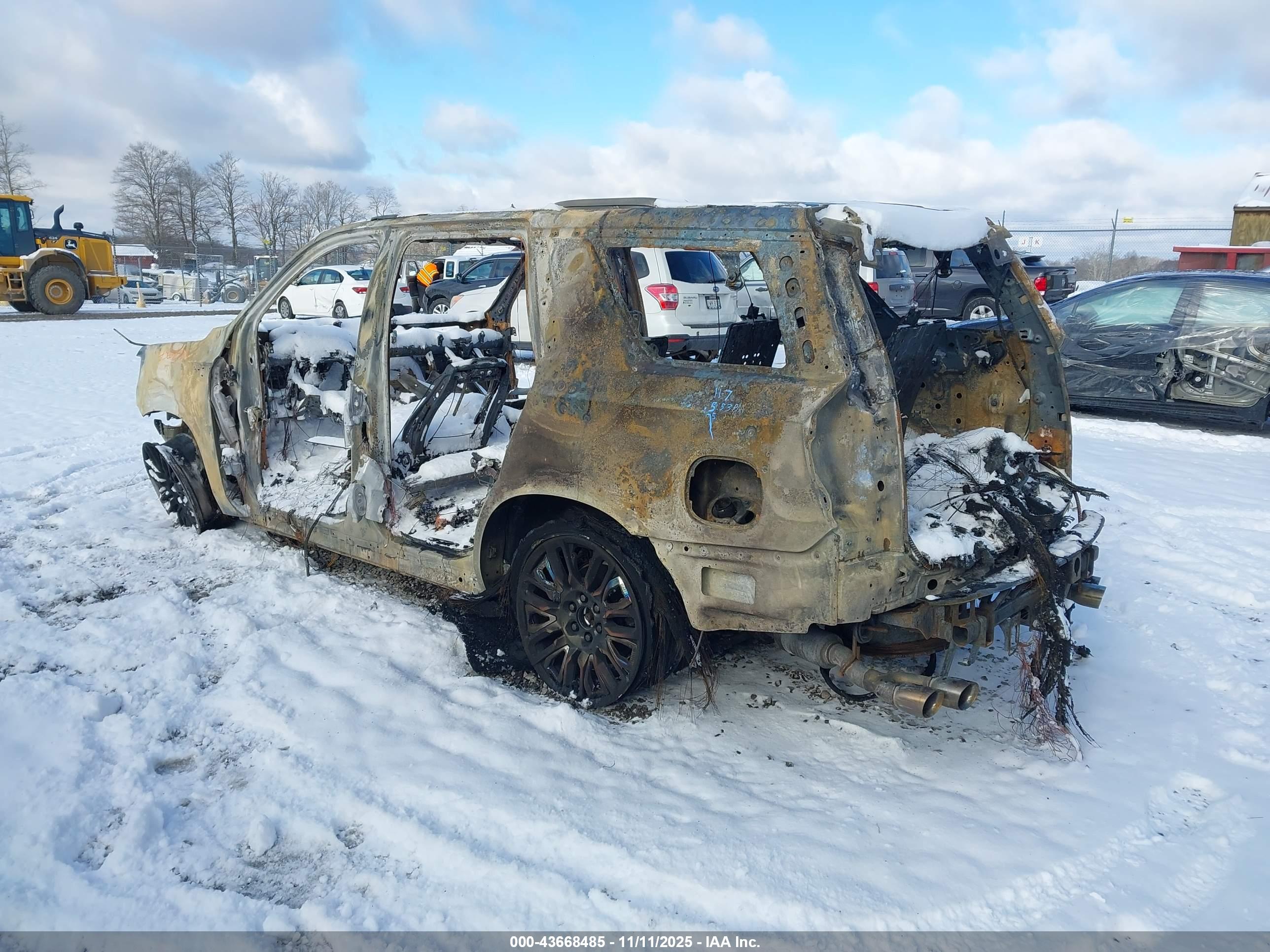 GMC YUKON image 3