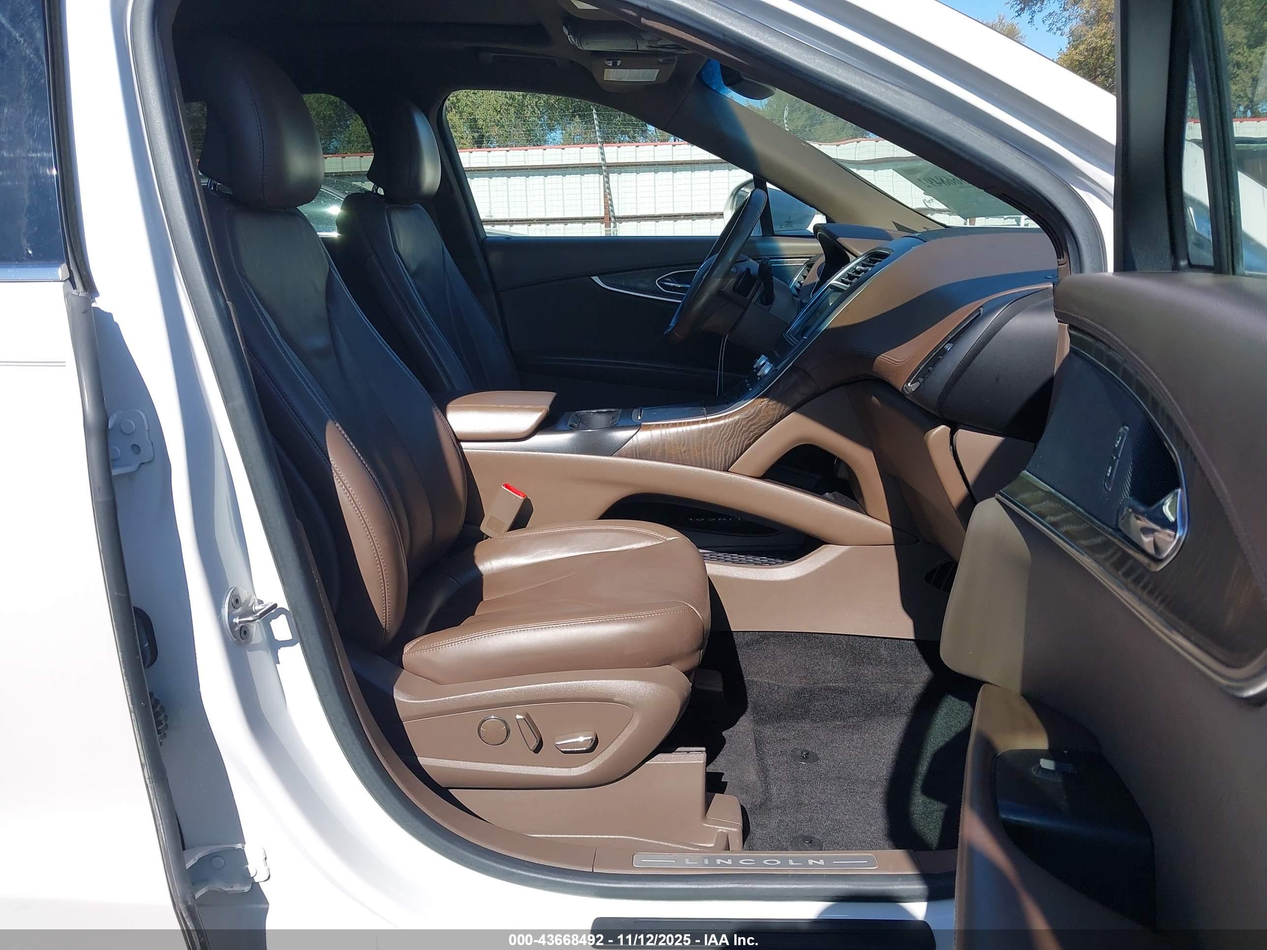 LINCOLN MKX image 5
