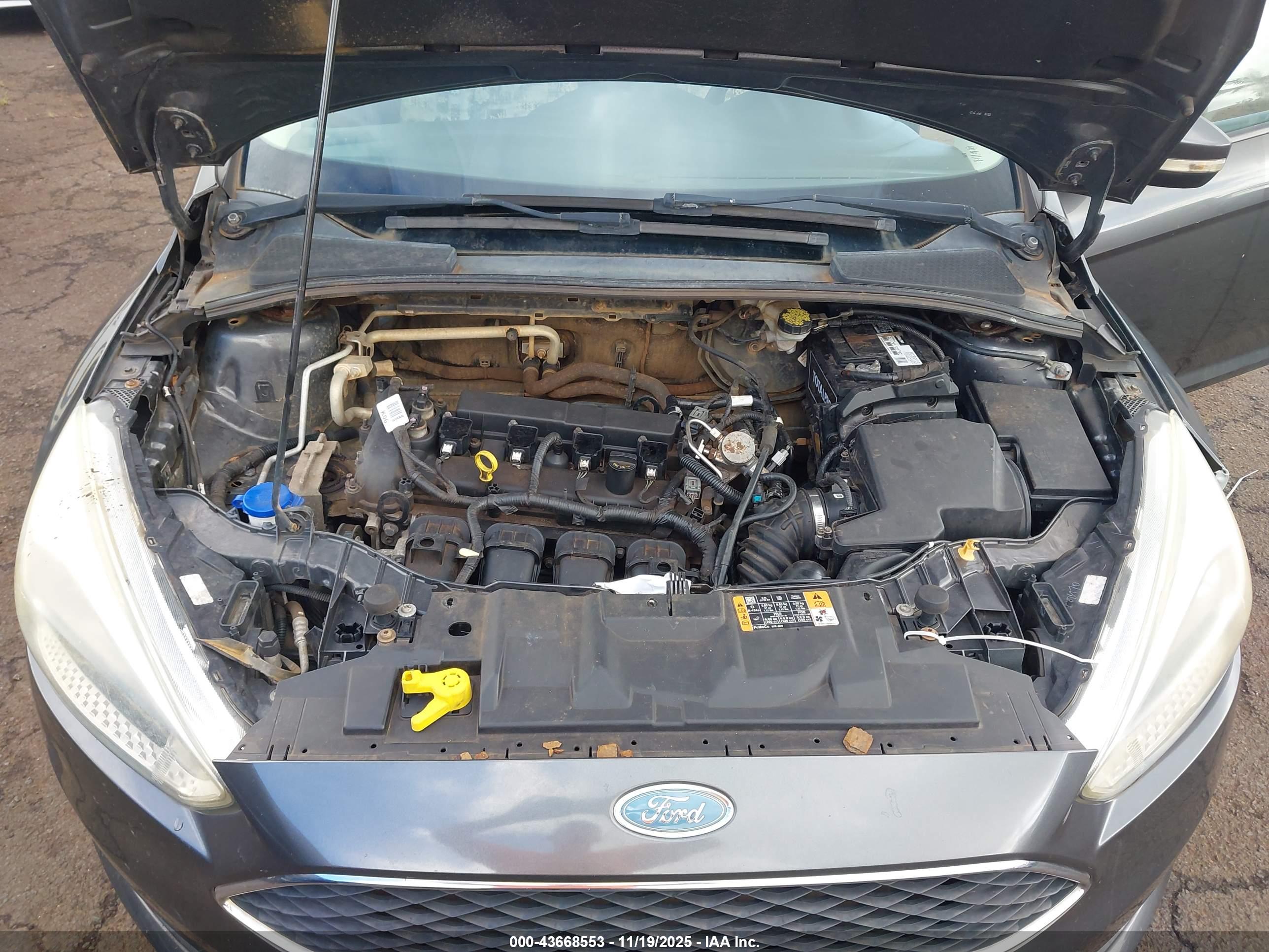 FORD FOCUS image 10