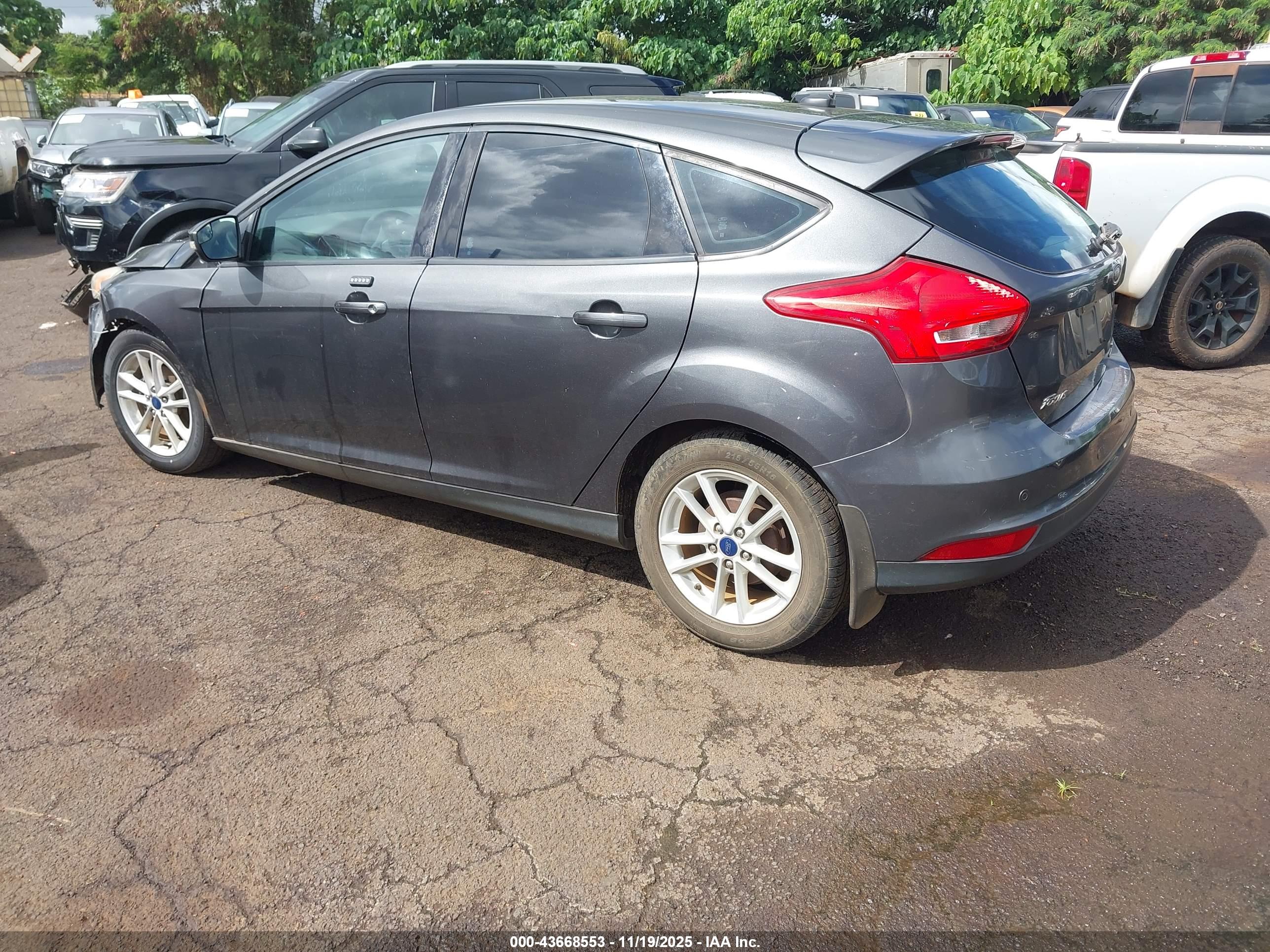 FORD FOCUS image 3