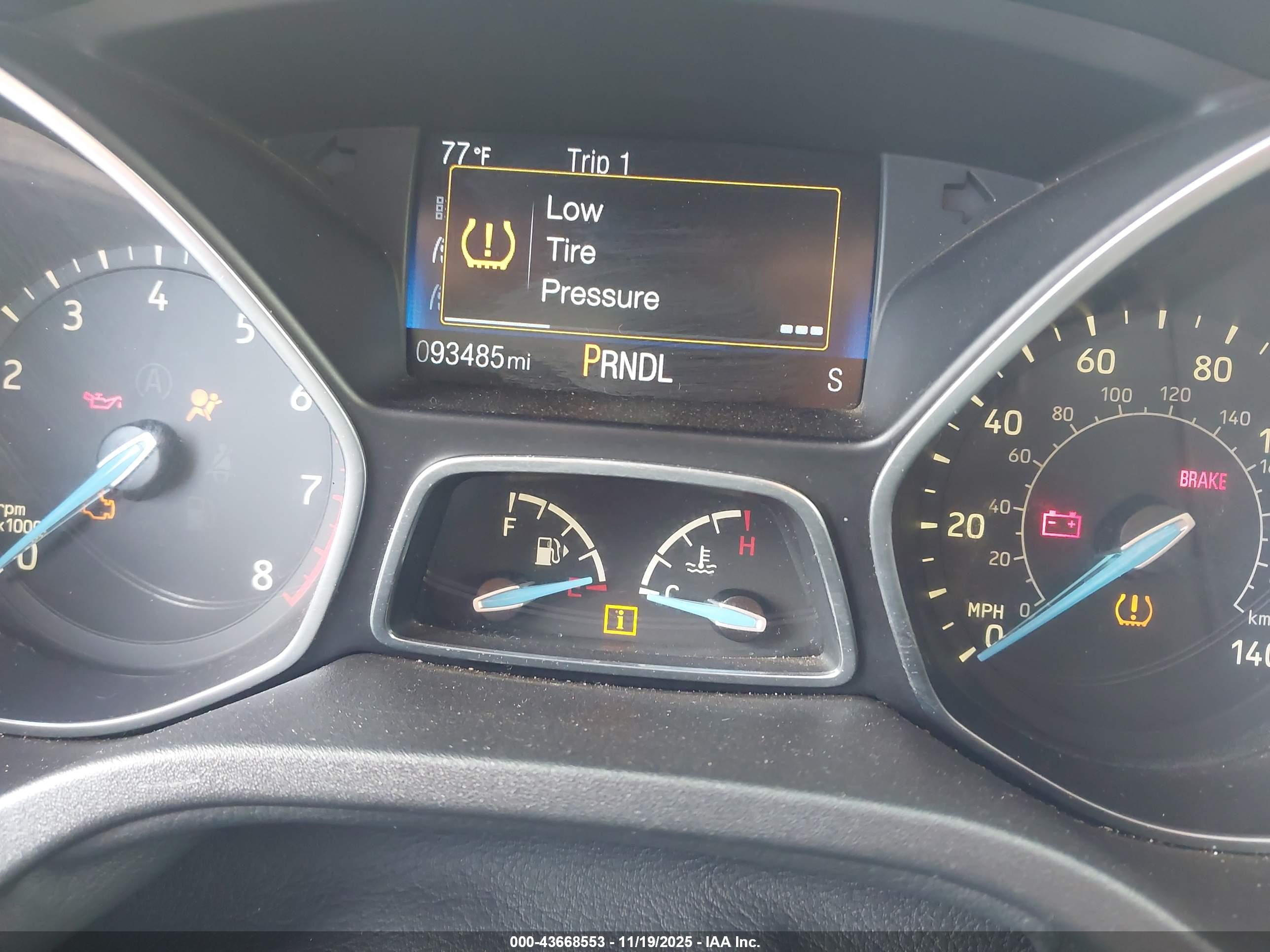 FORD FOCUS image 7