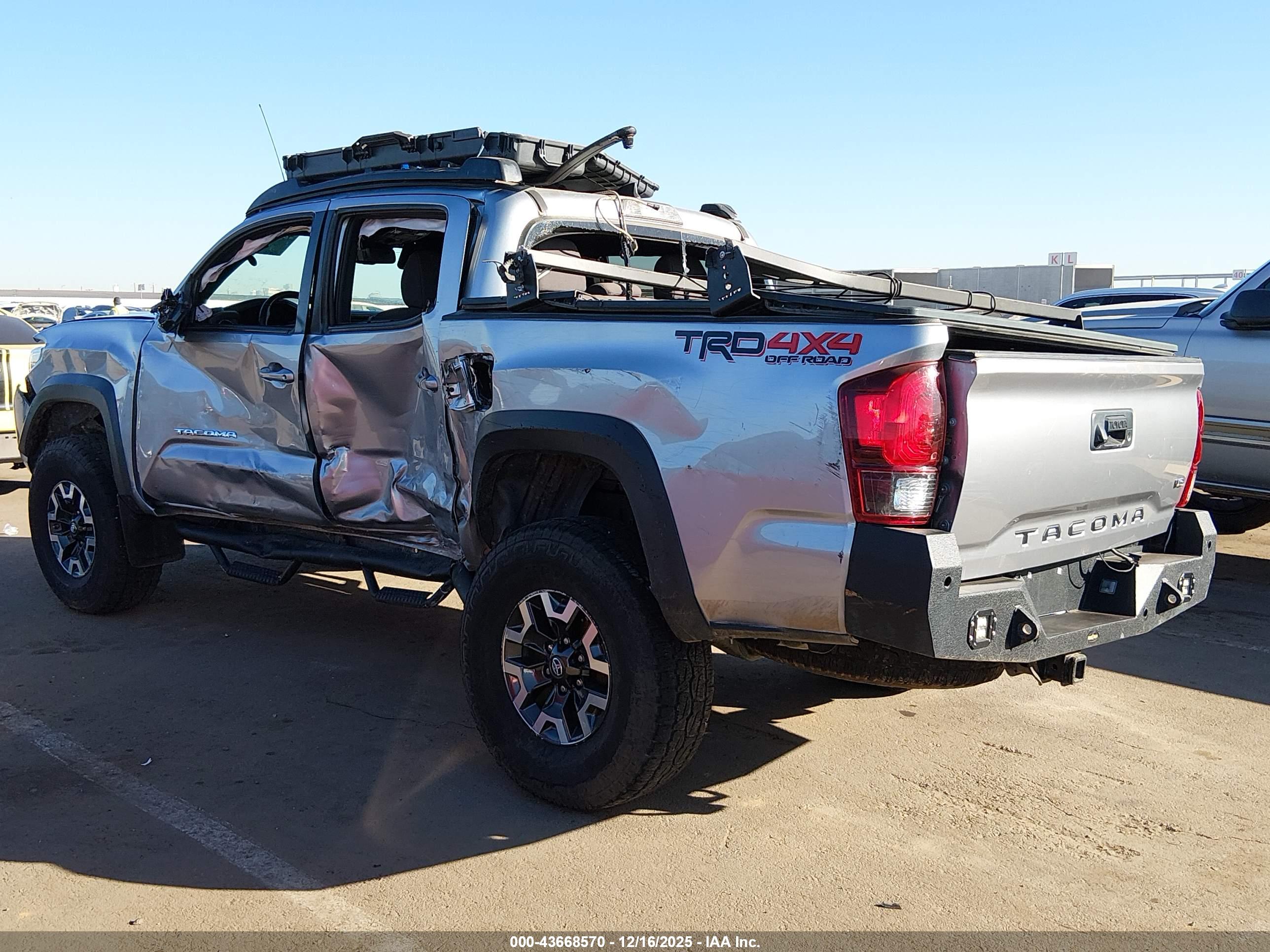 TOYOTA TACOMA image 3