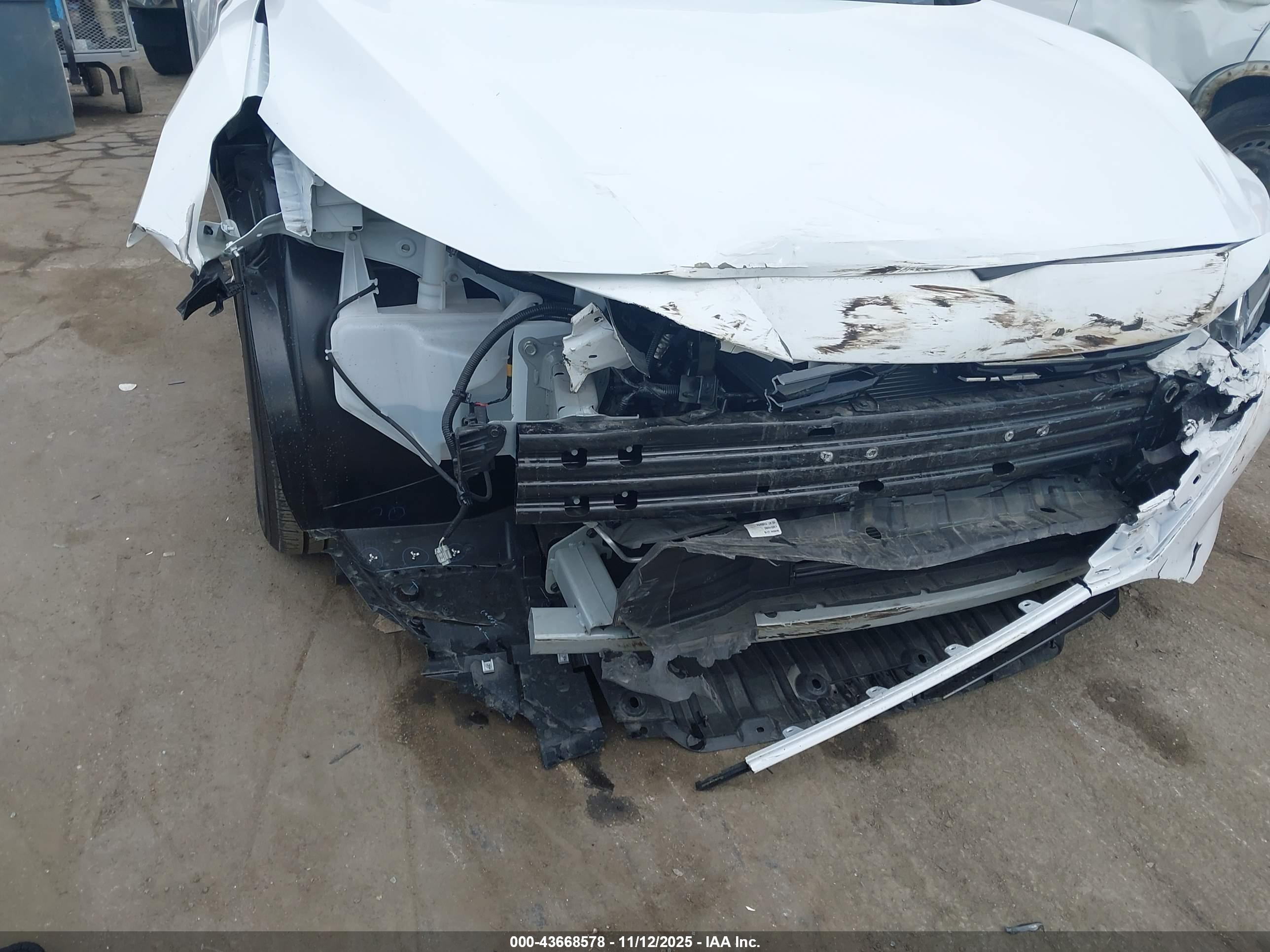 NISSAN SENTRA image 6