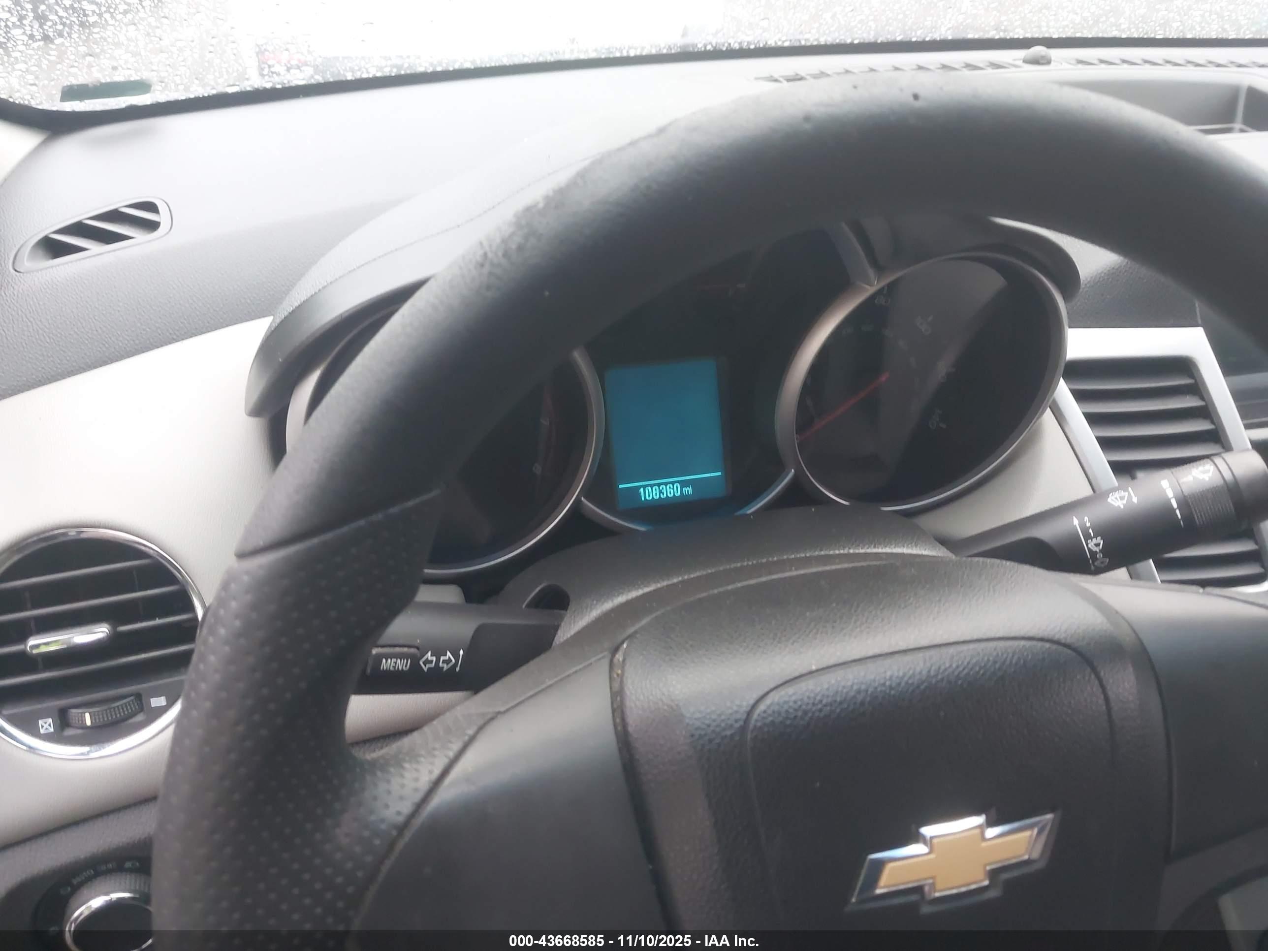 CHEVROLET CRUZE image 7
