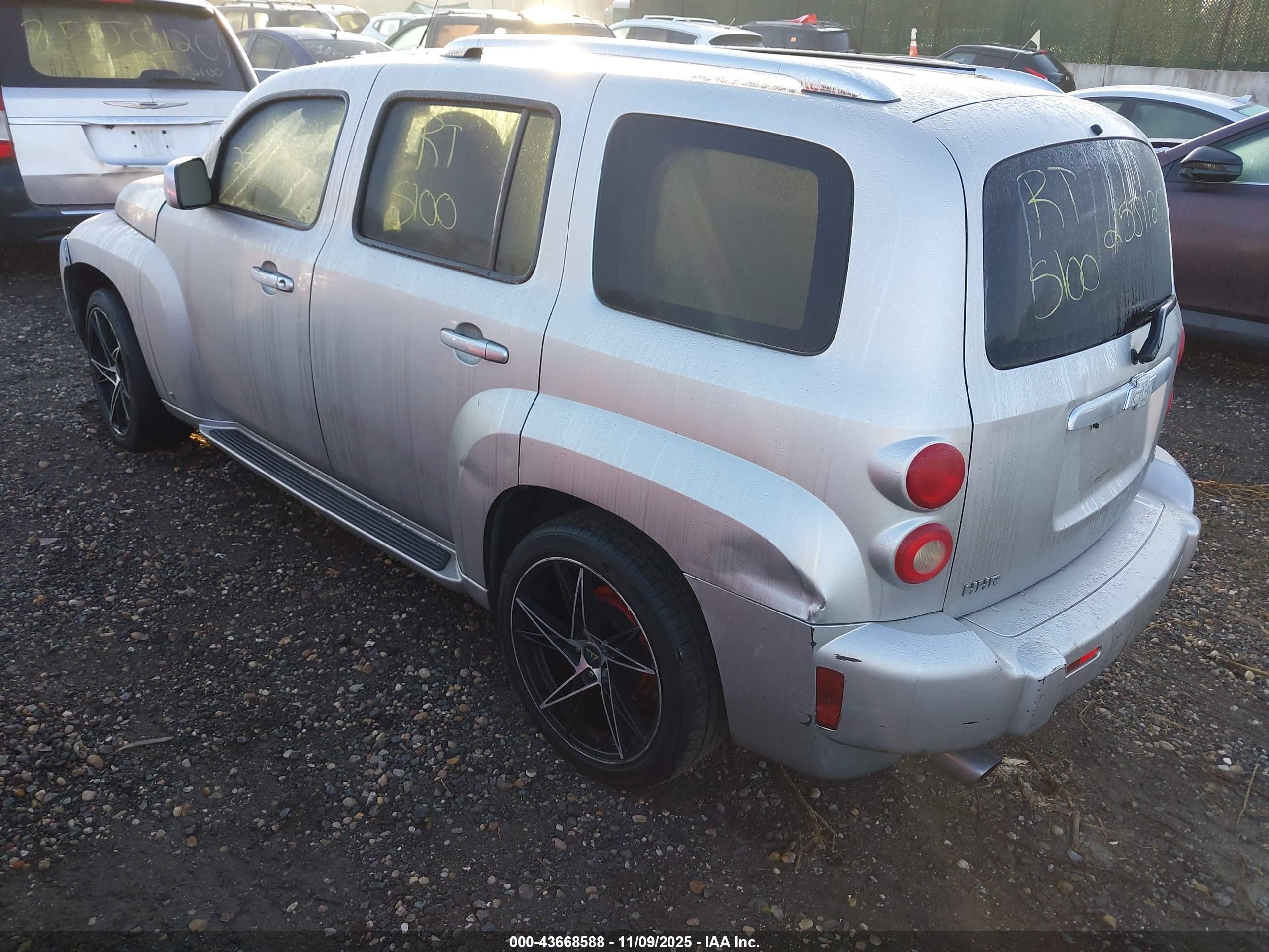CHEVROLET HHR image 3