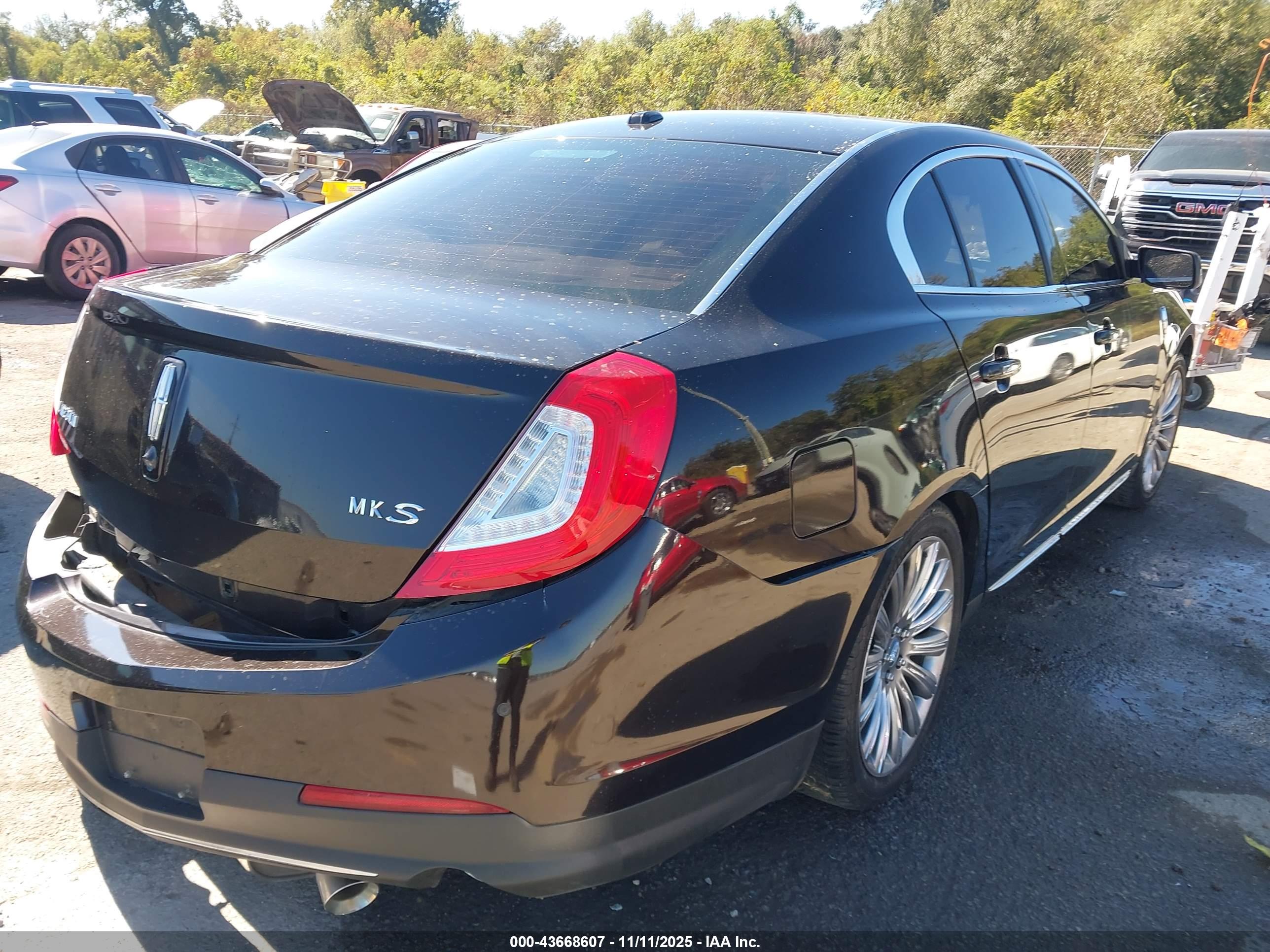 LINCOLN MKS image 4