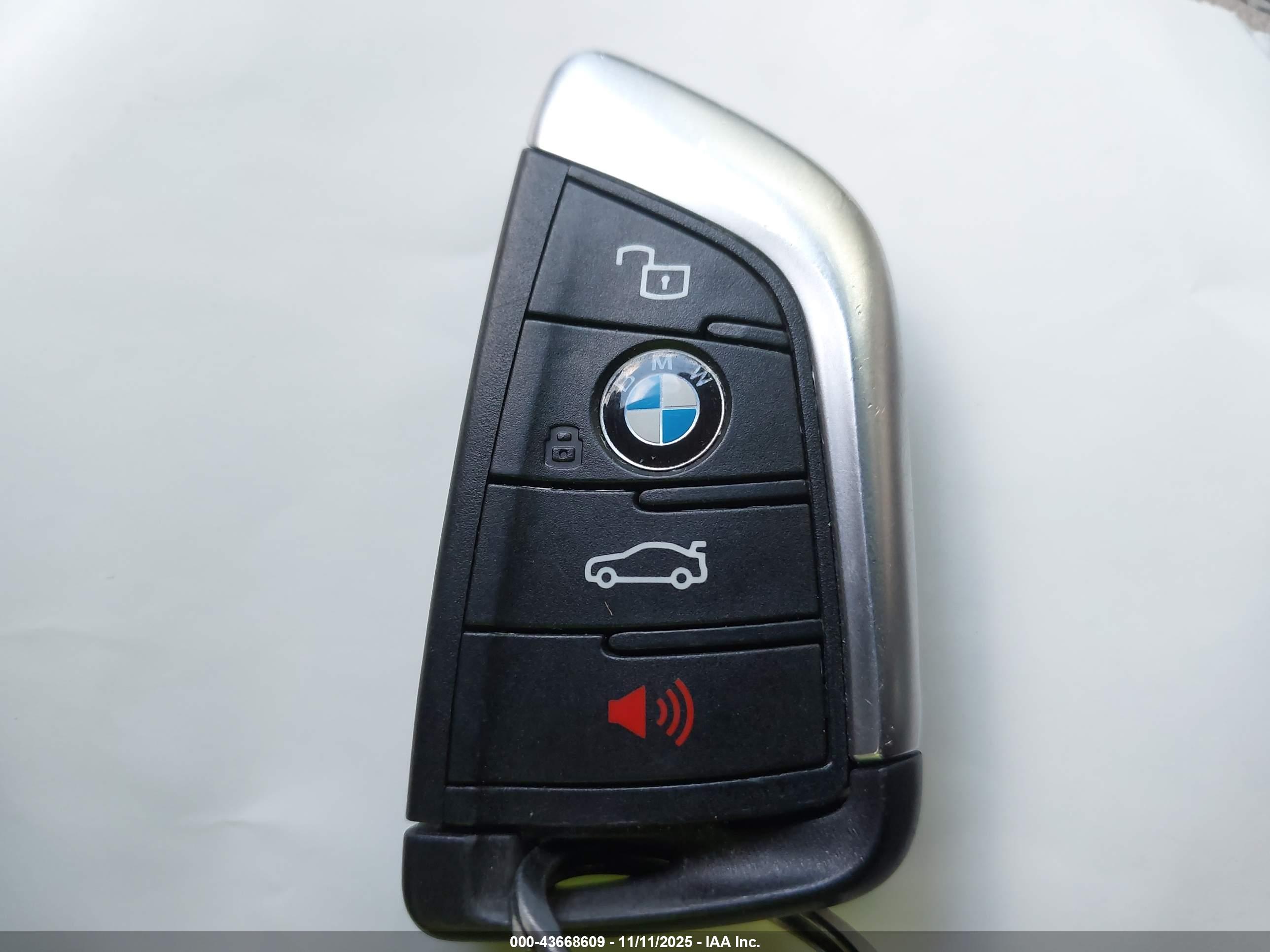 BMW 3 image 11