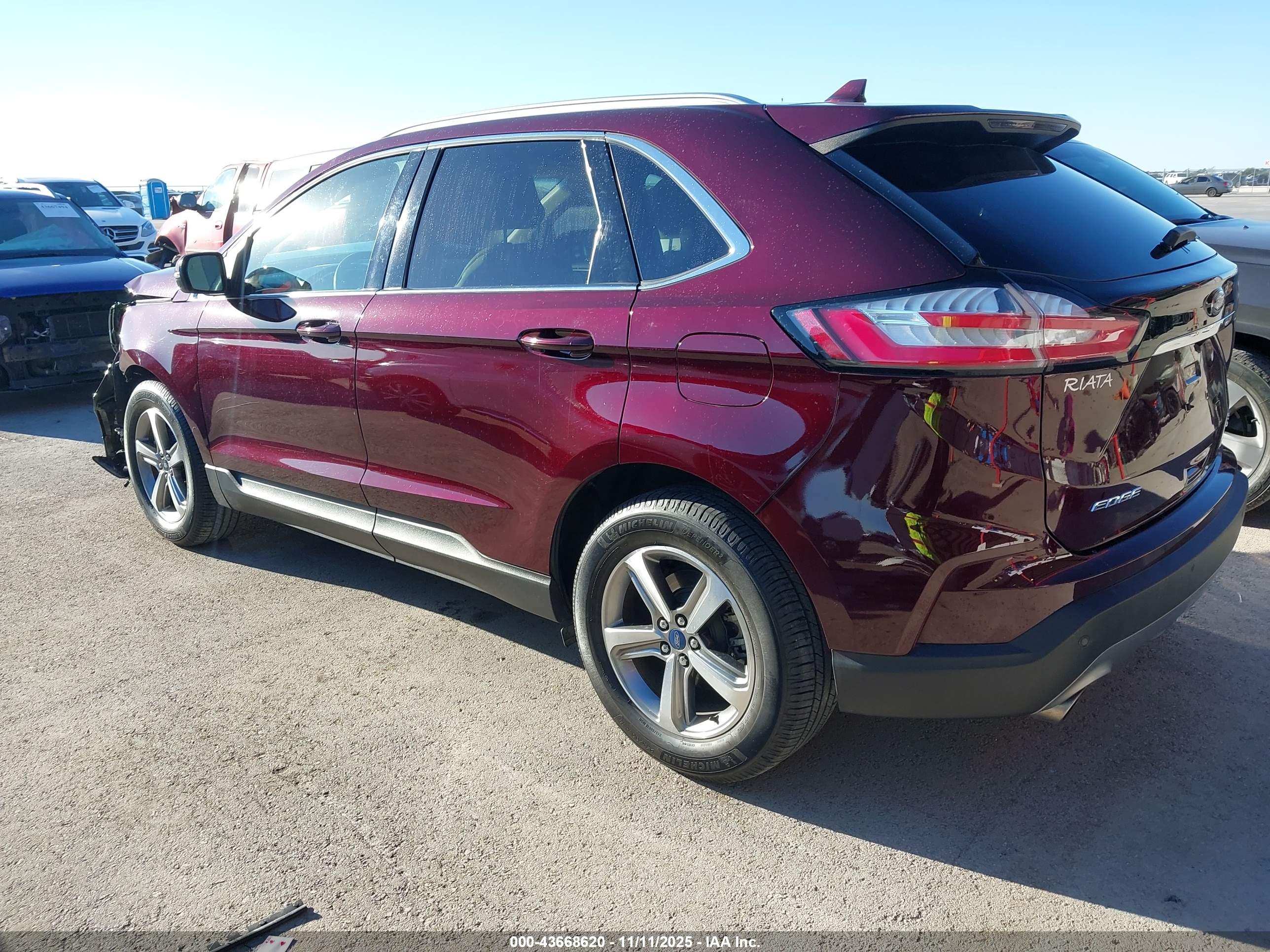 FORD EDGE image 3