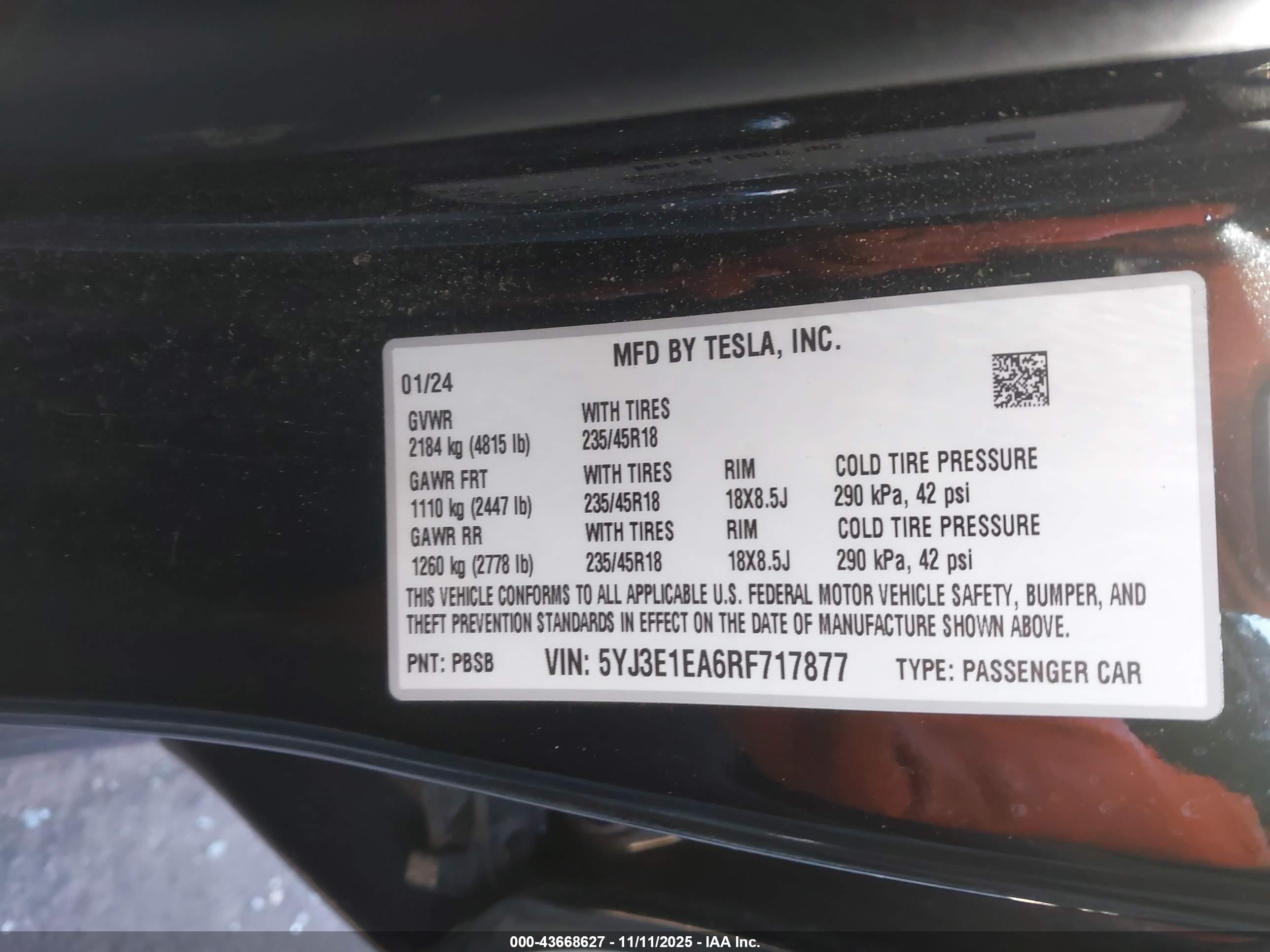 TESLA MODEL image 9