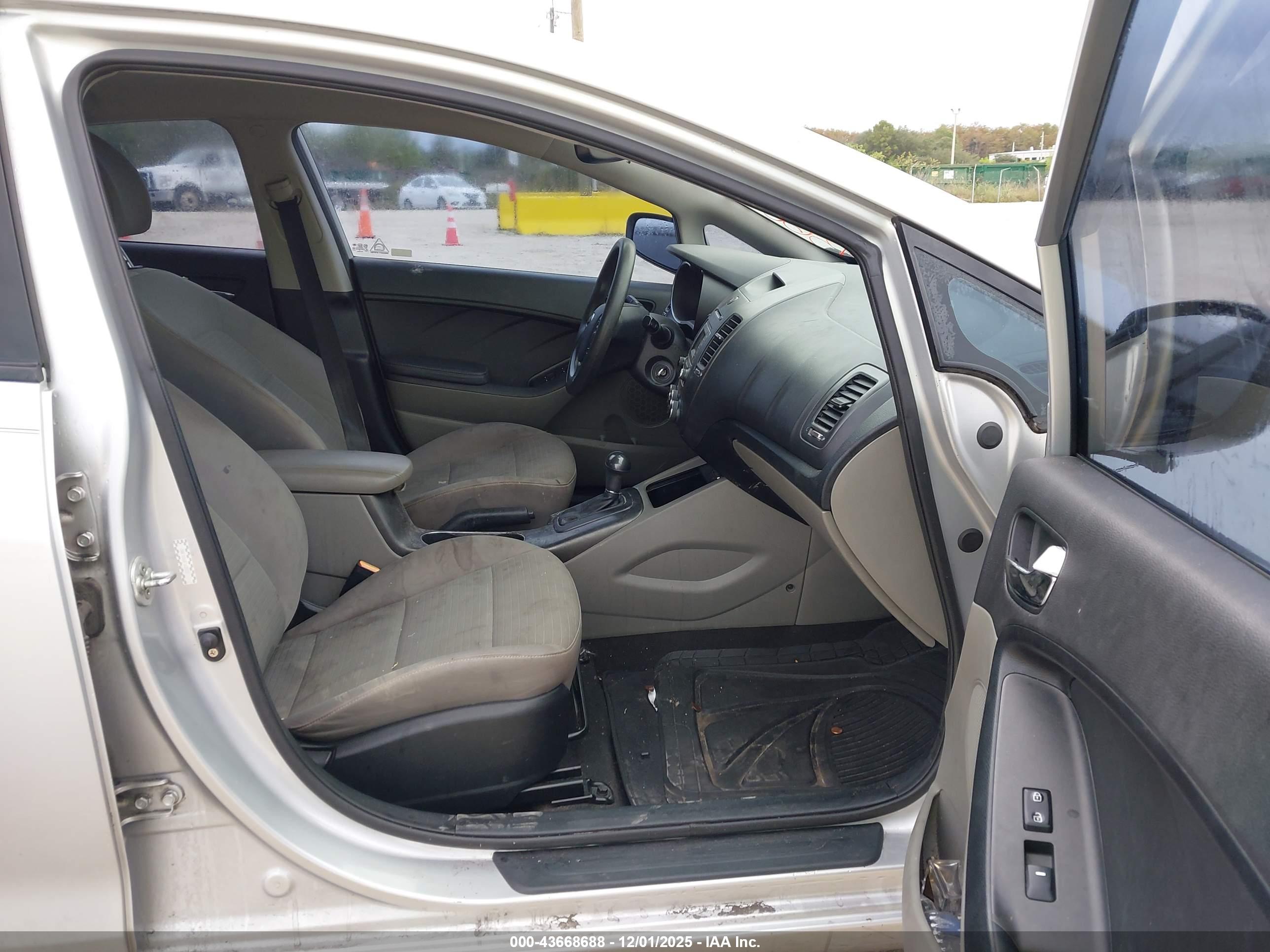 KIA FORTE image 5
