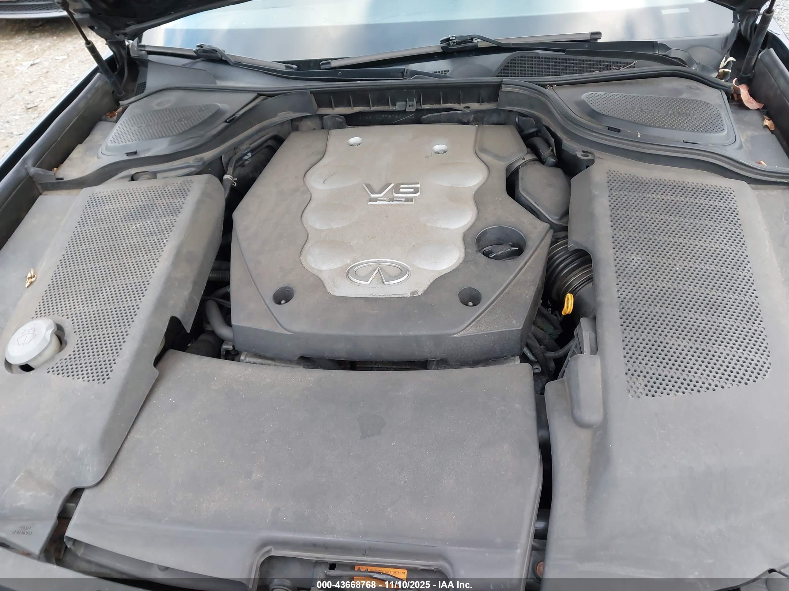 INFINITI M35X image 10