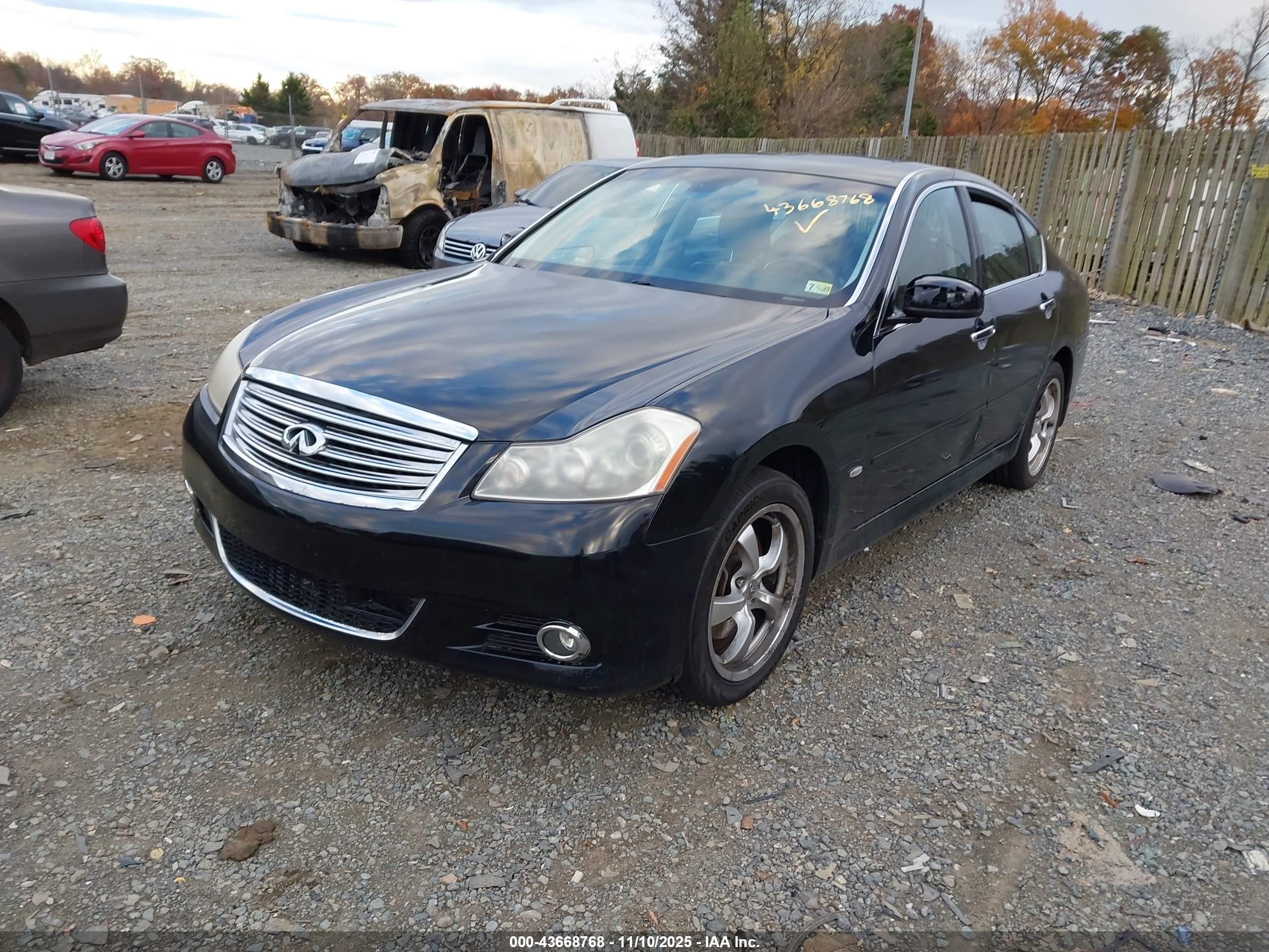 INFINITI M35X image 2