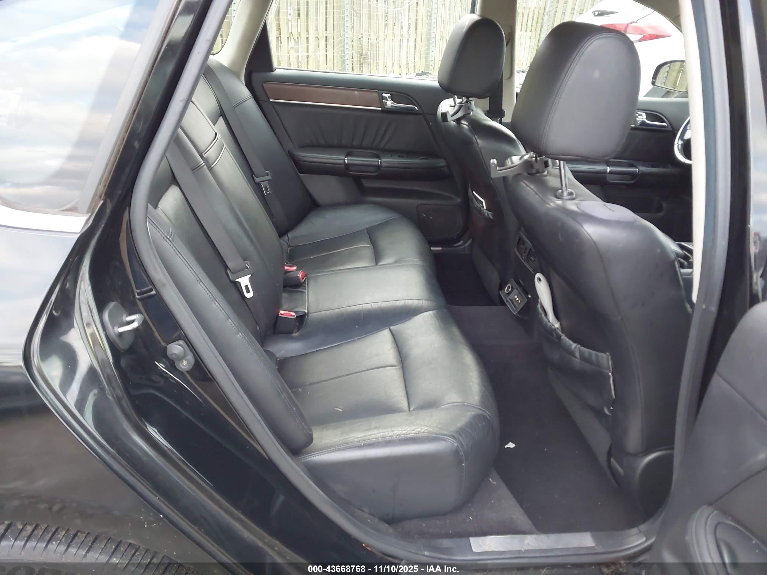 INFINITI M35X image 8