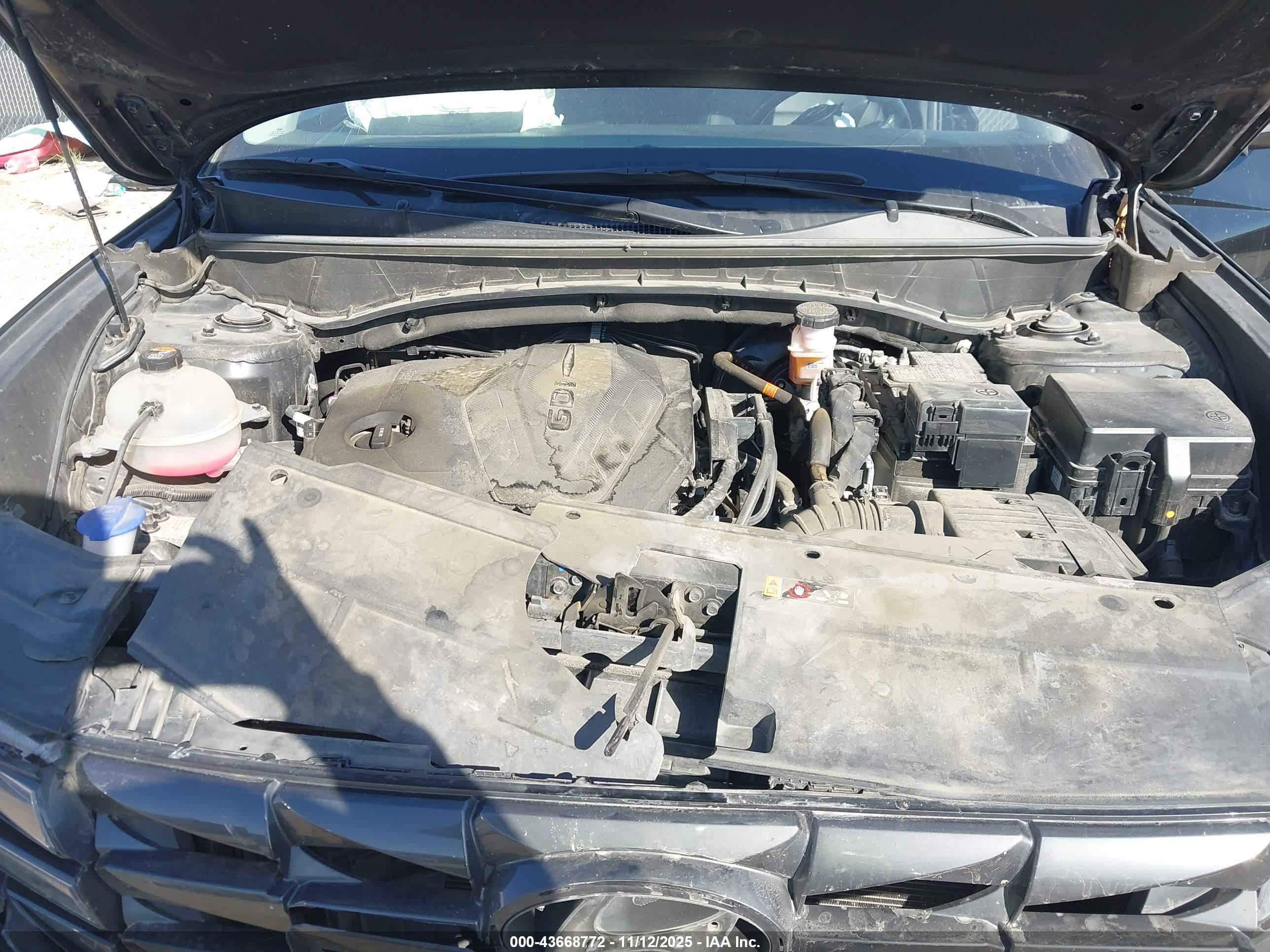 HYUNDAI TUCSON image 10