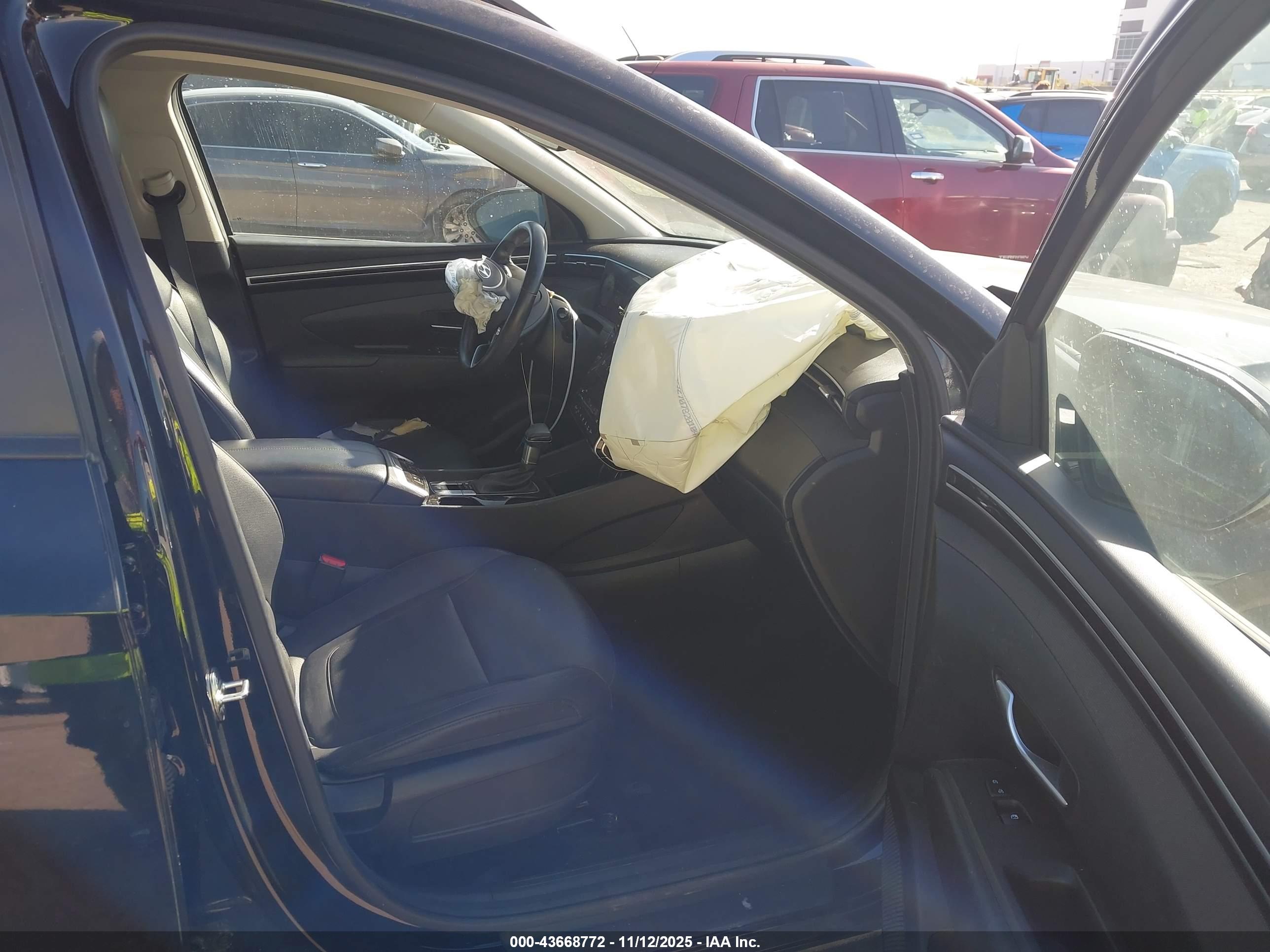 HYUNDAI TUCSON image 5