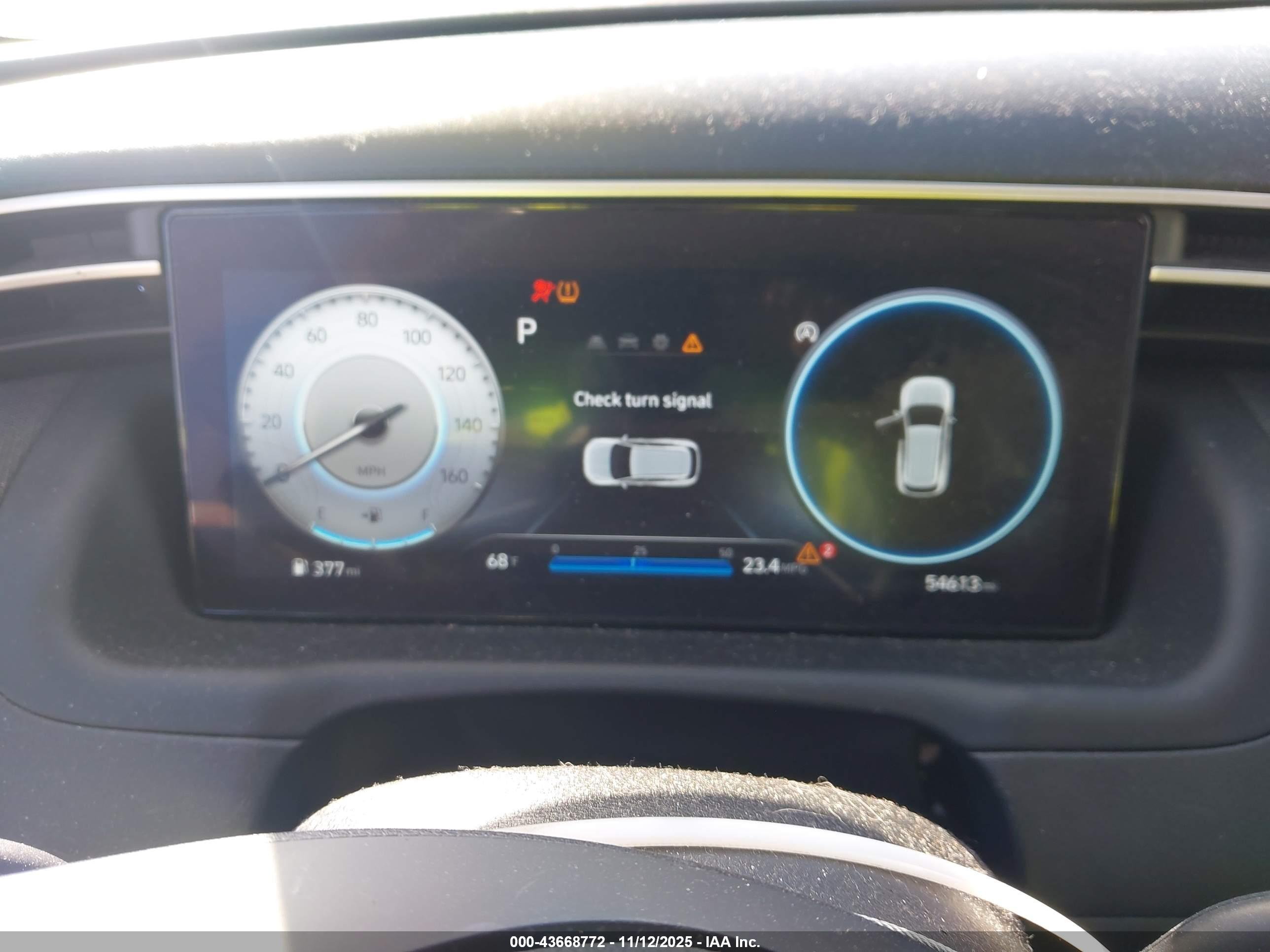 HYUNDAI TUCSON image 7