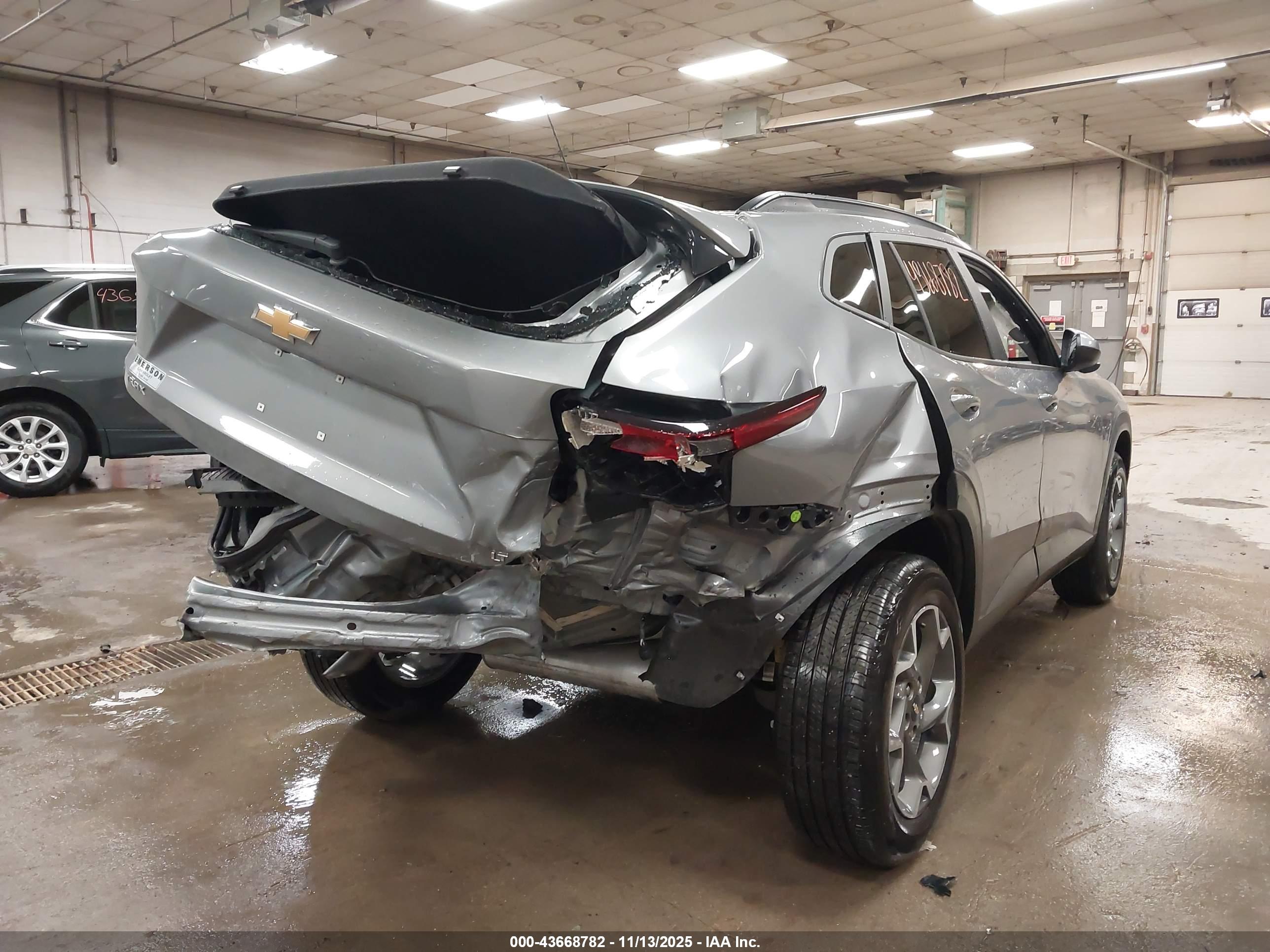 CHEVROLET TRAX image 6