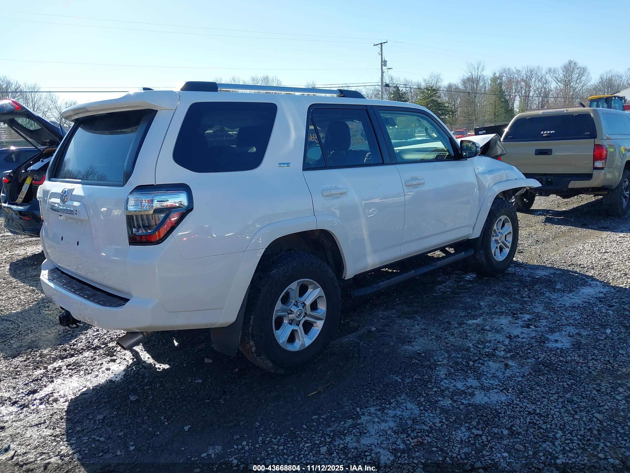 TOYOTA 4RUNNER image 4