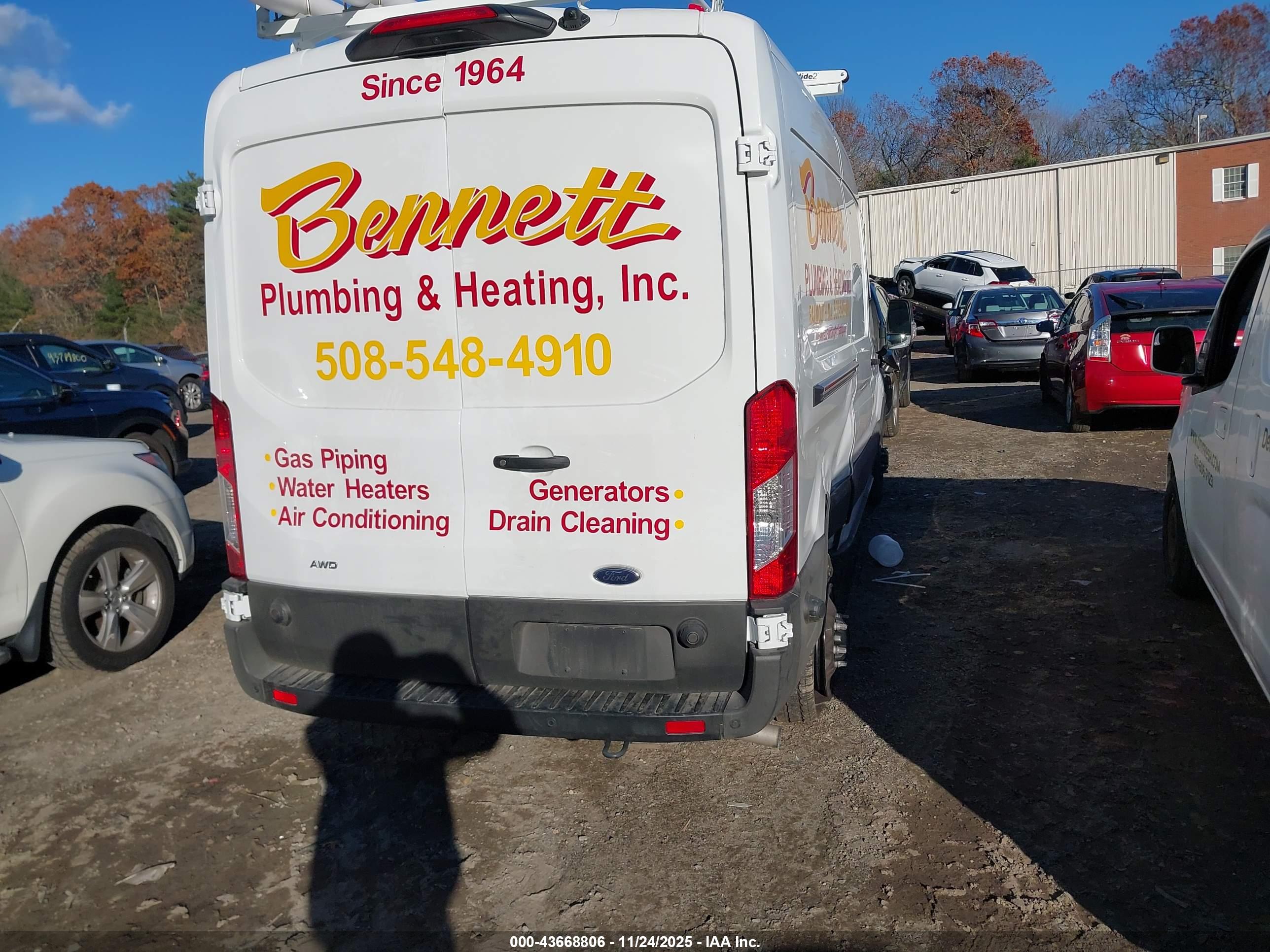 FORD TRANSIT-250 image 4