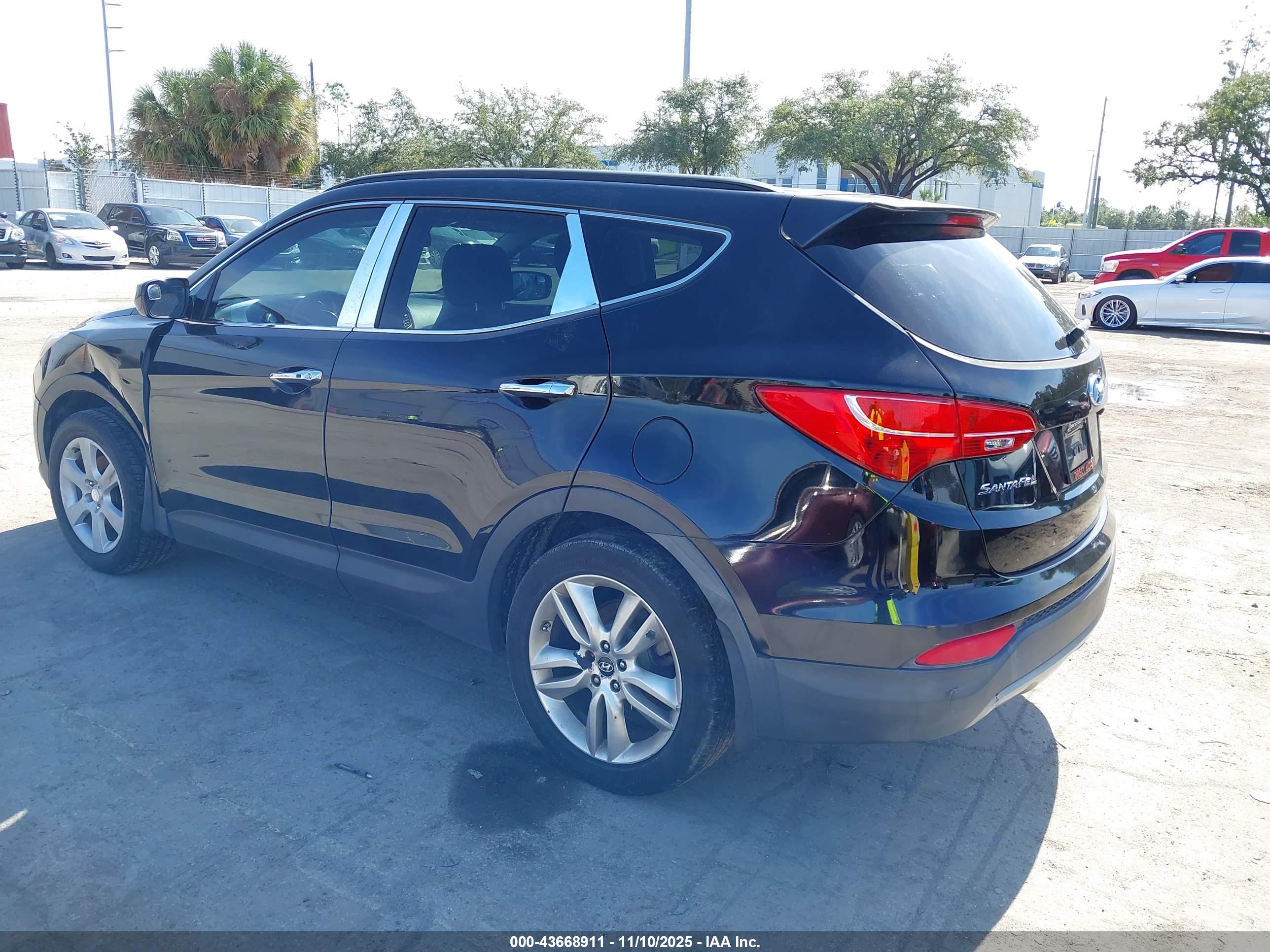 HYUNDAI SANTA image 3
