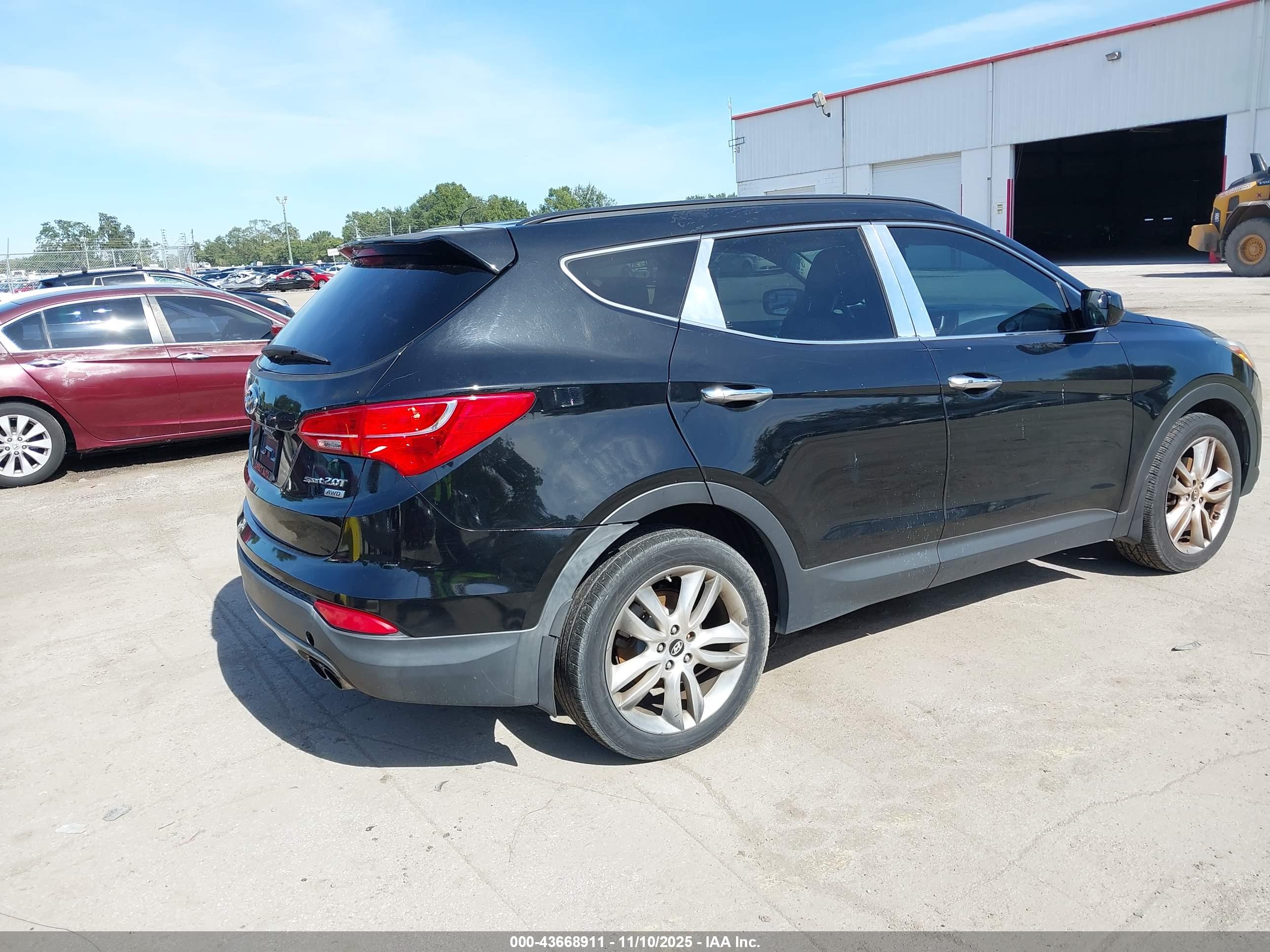 HYUNDAI SANTA image 4