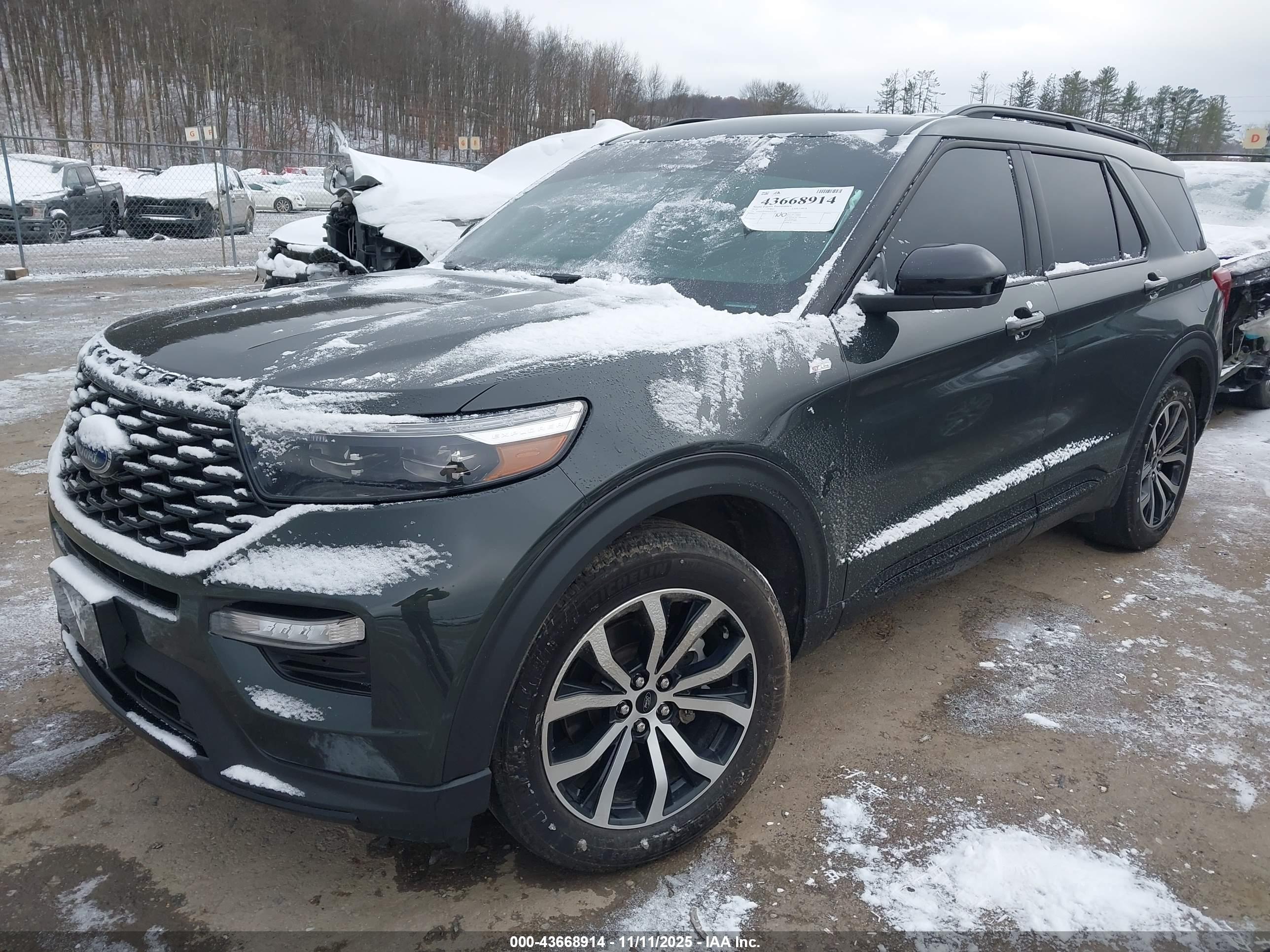 FORD EXPLORER image 2