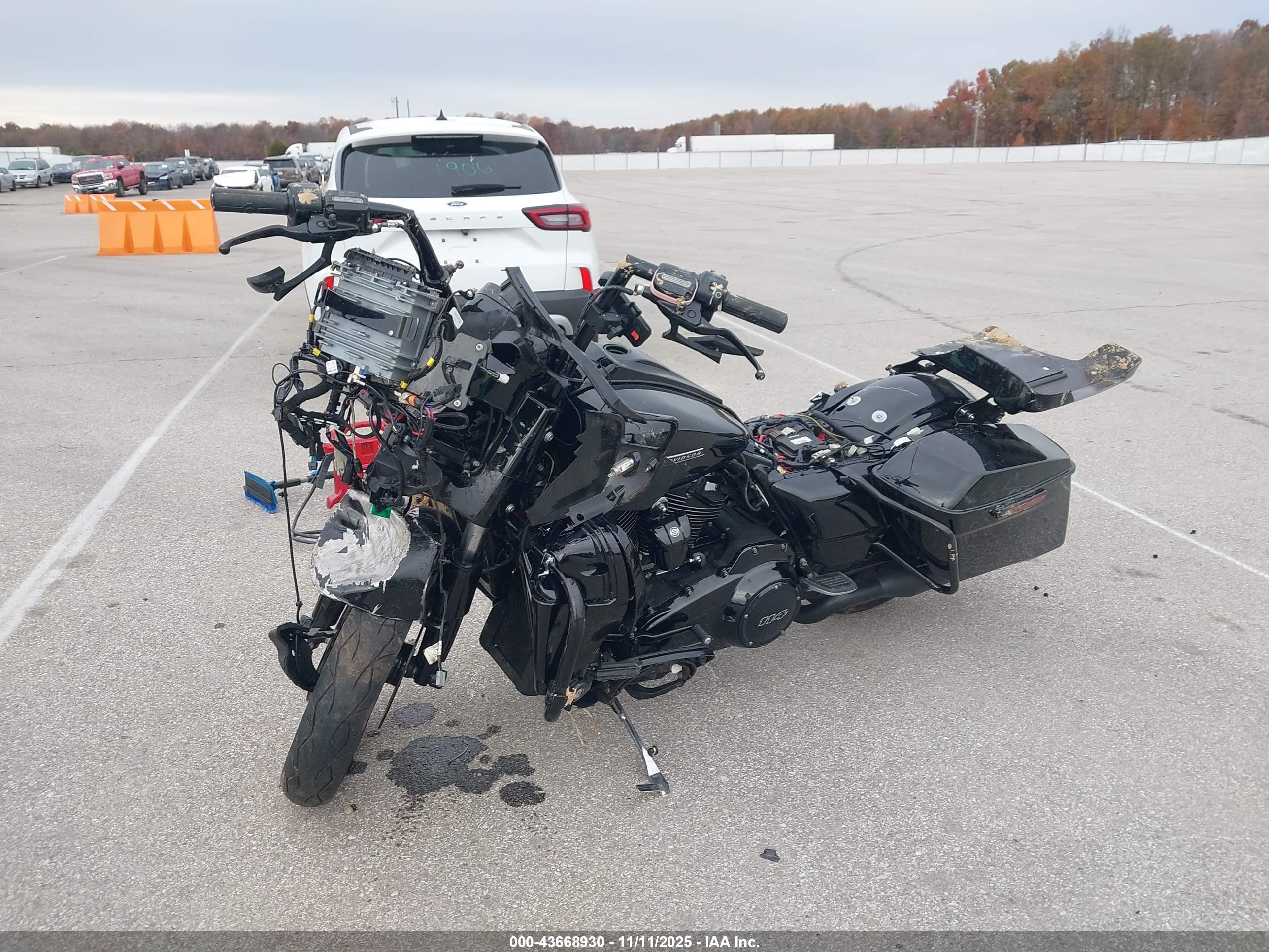HARLEY-DAVIDSON FLTRXS image 2