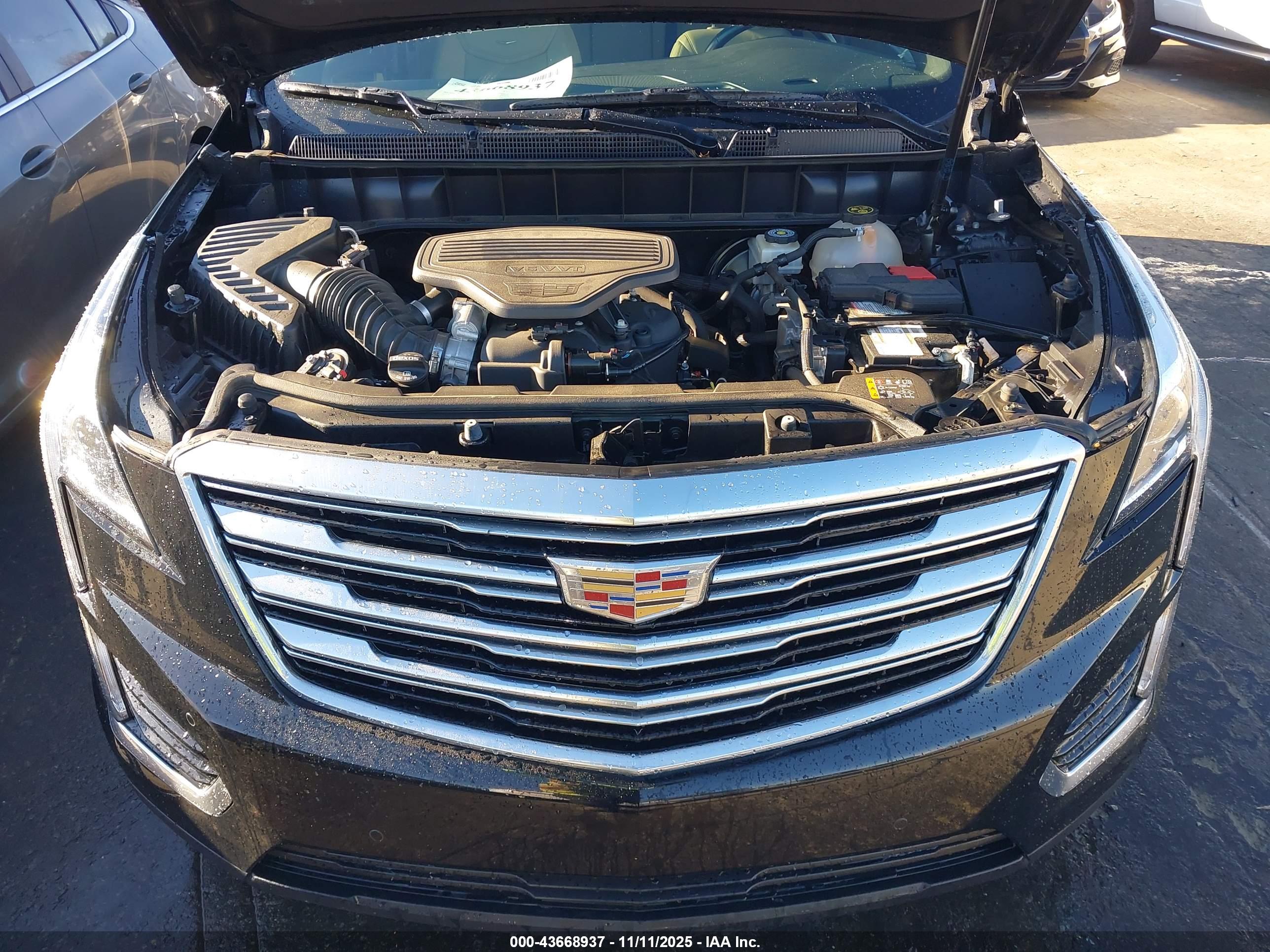 CADILLAC XT5 image 10