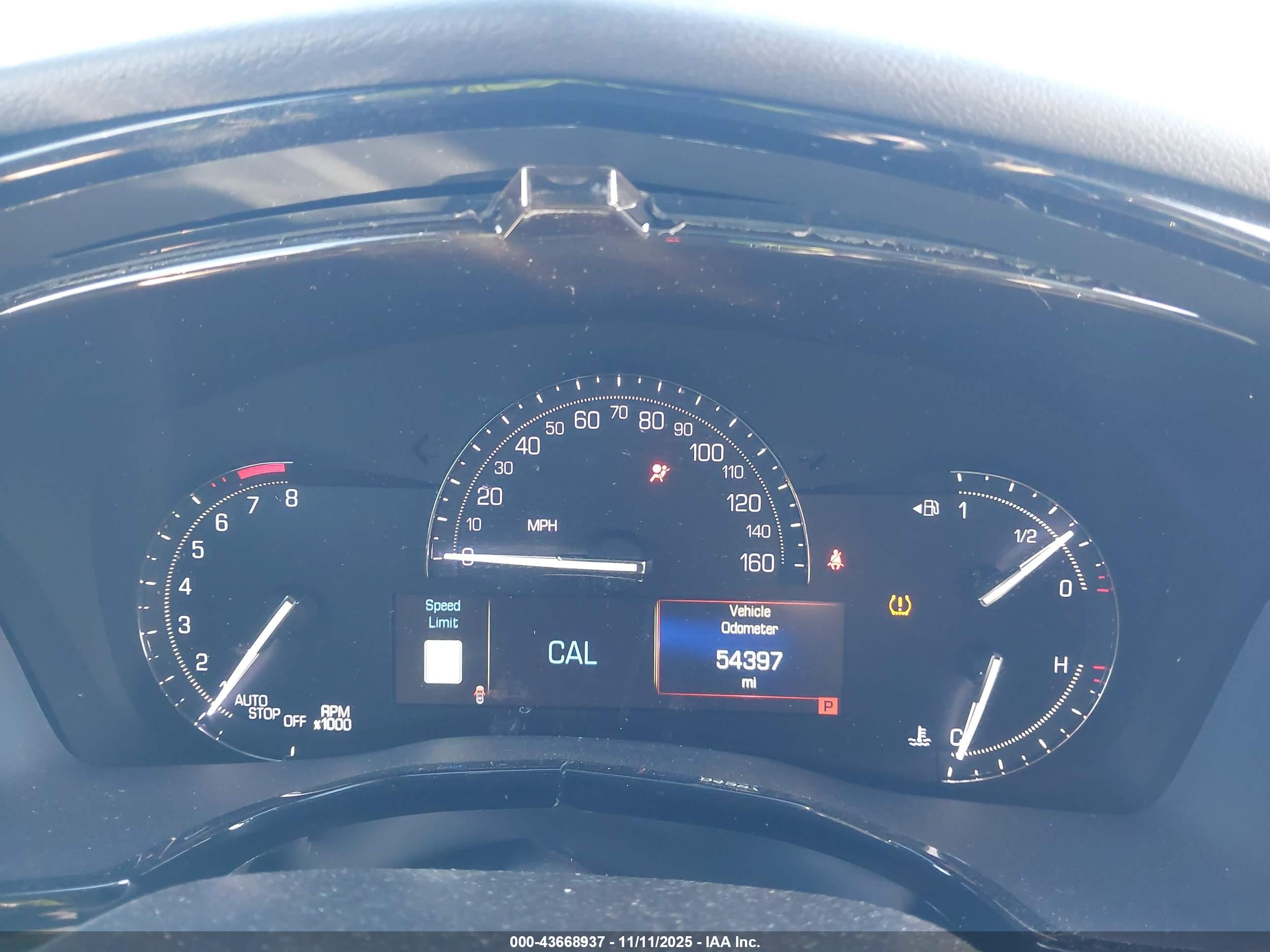 CADILLAC XT5 image 7