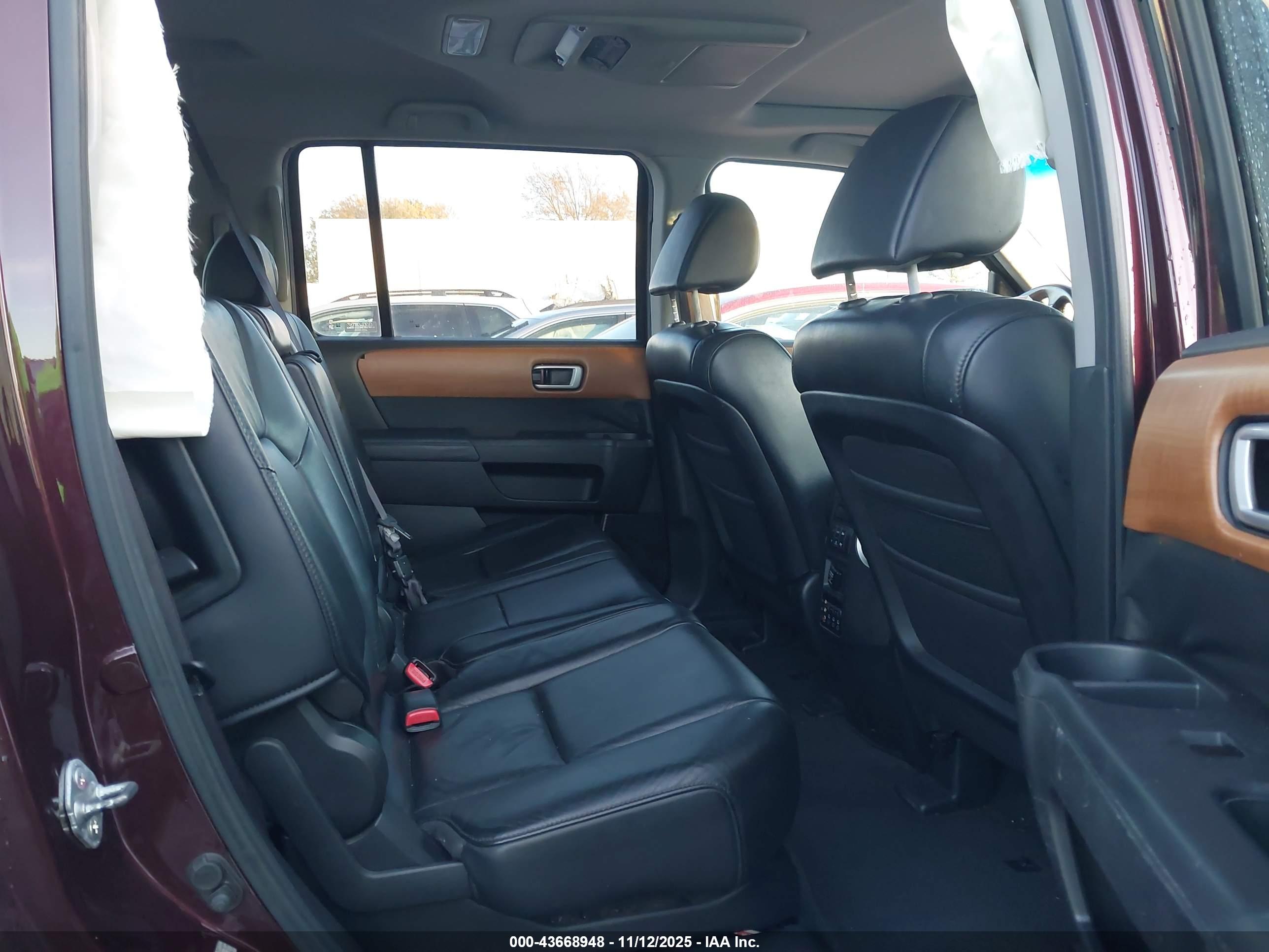 HONDA PILOT image 8
