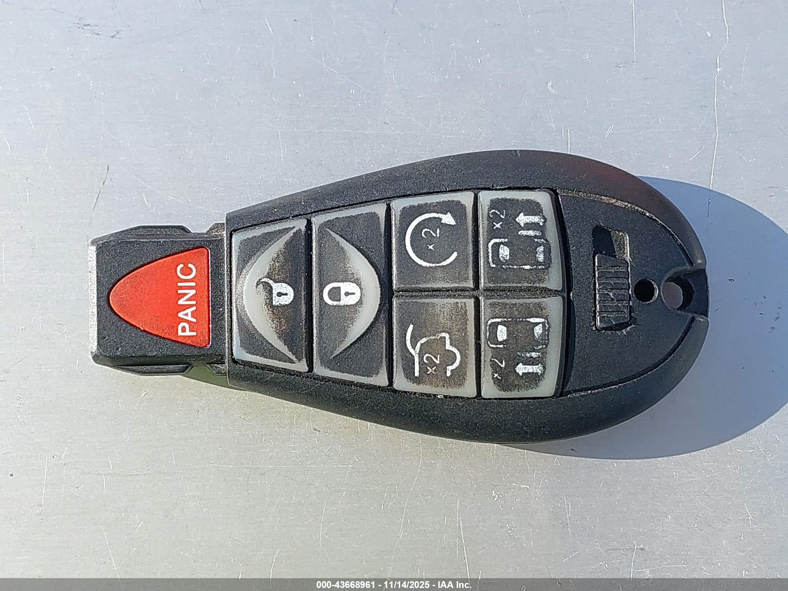 DODGE GRAND image 11