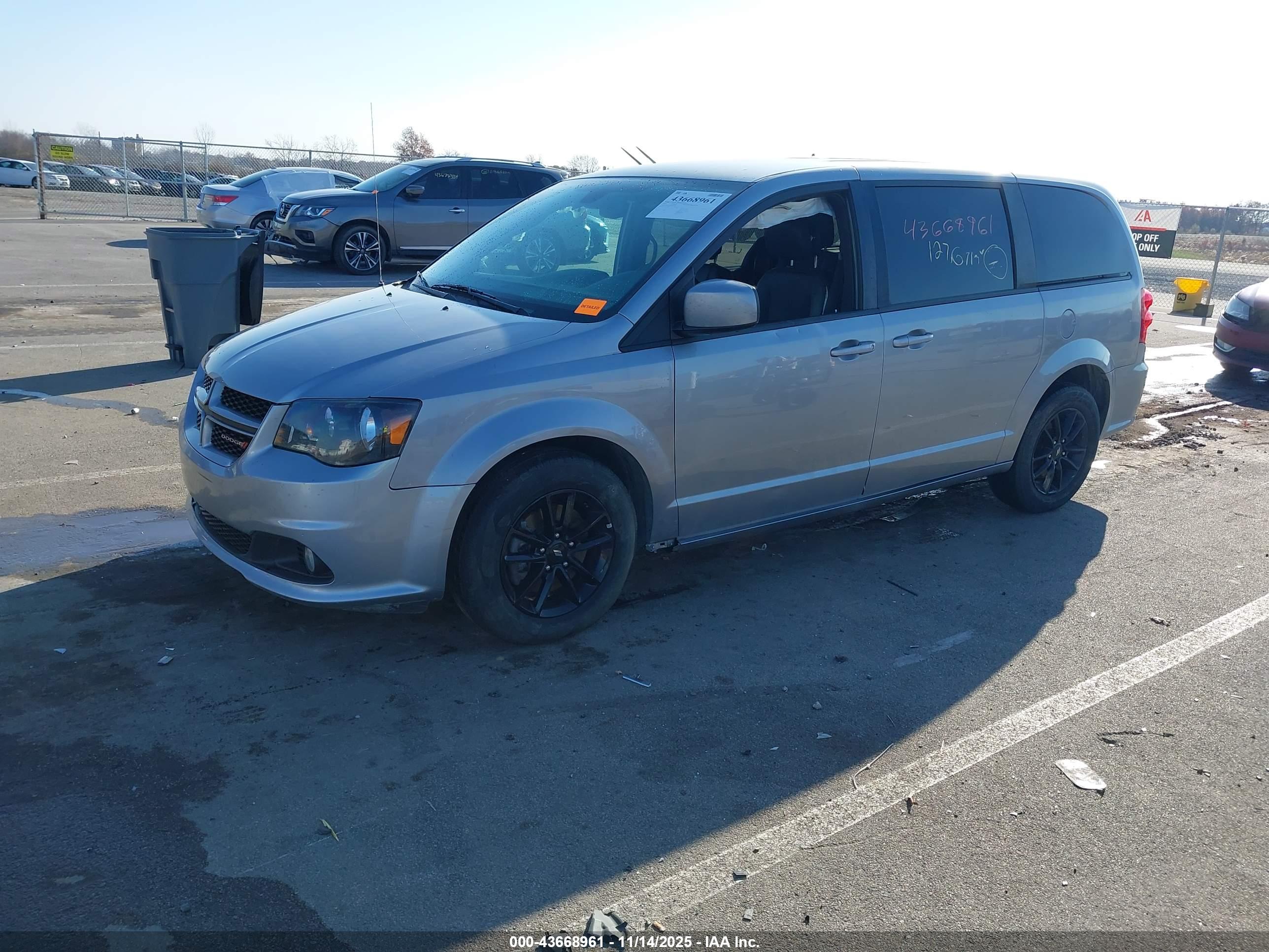 DODGE GRAND image 2