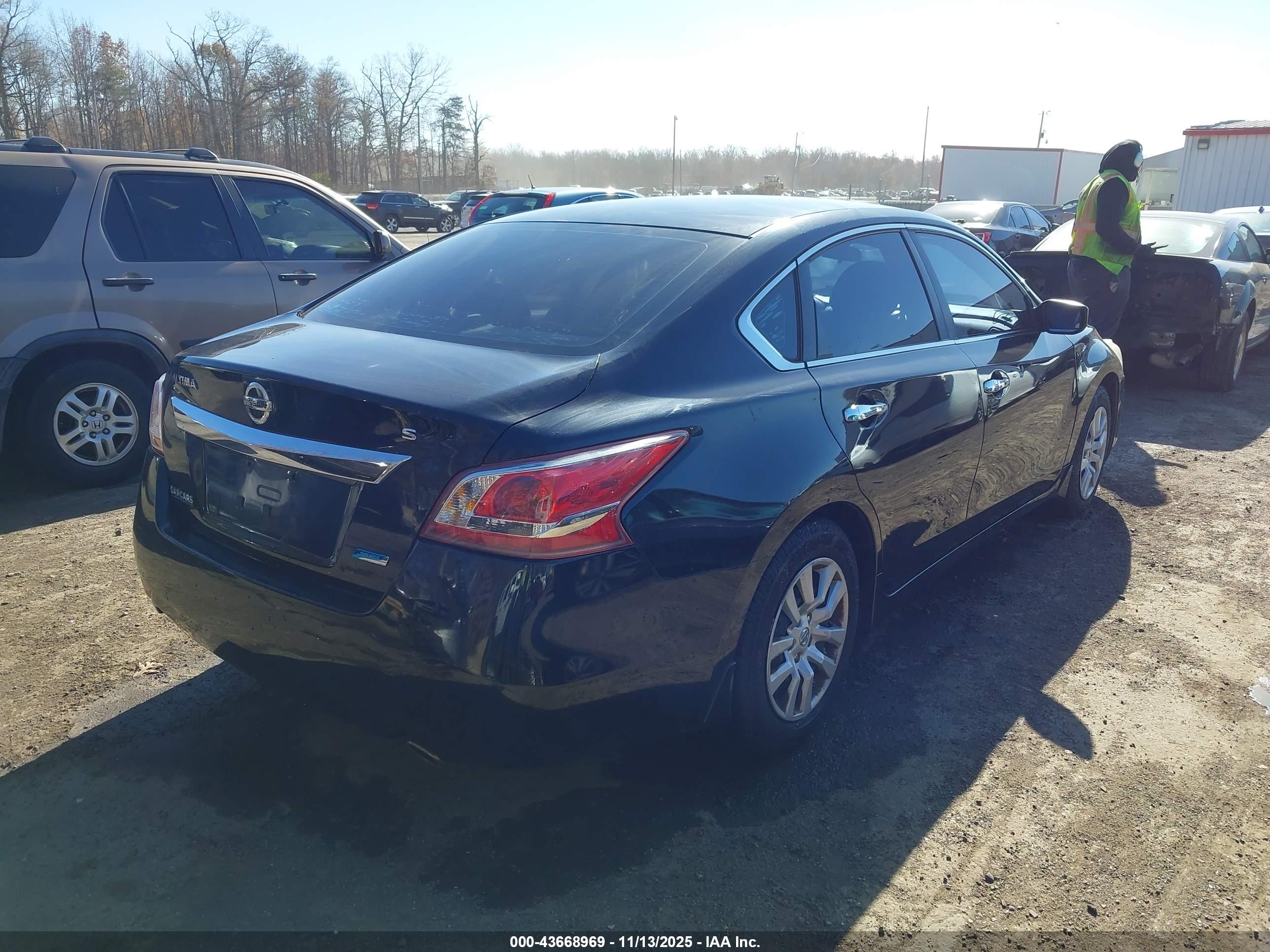 NISSAN ALTIMA image 4
