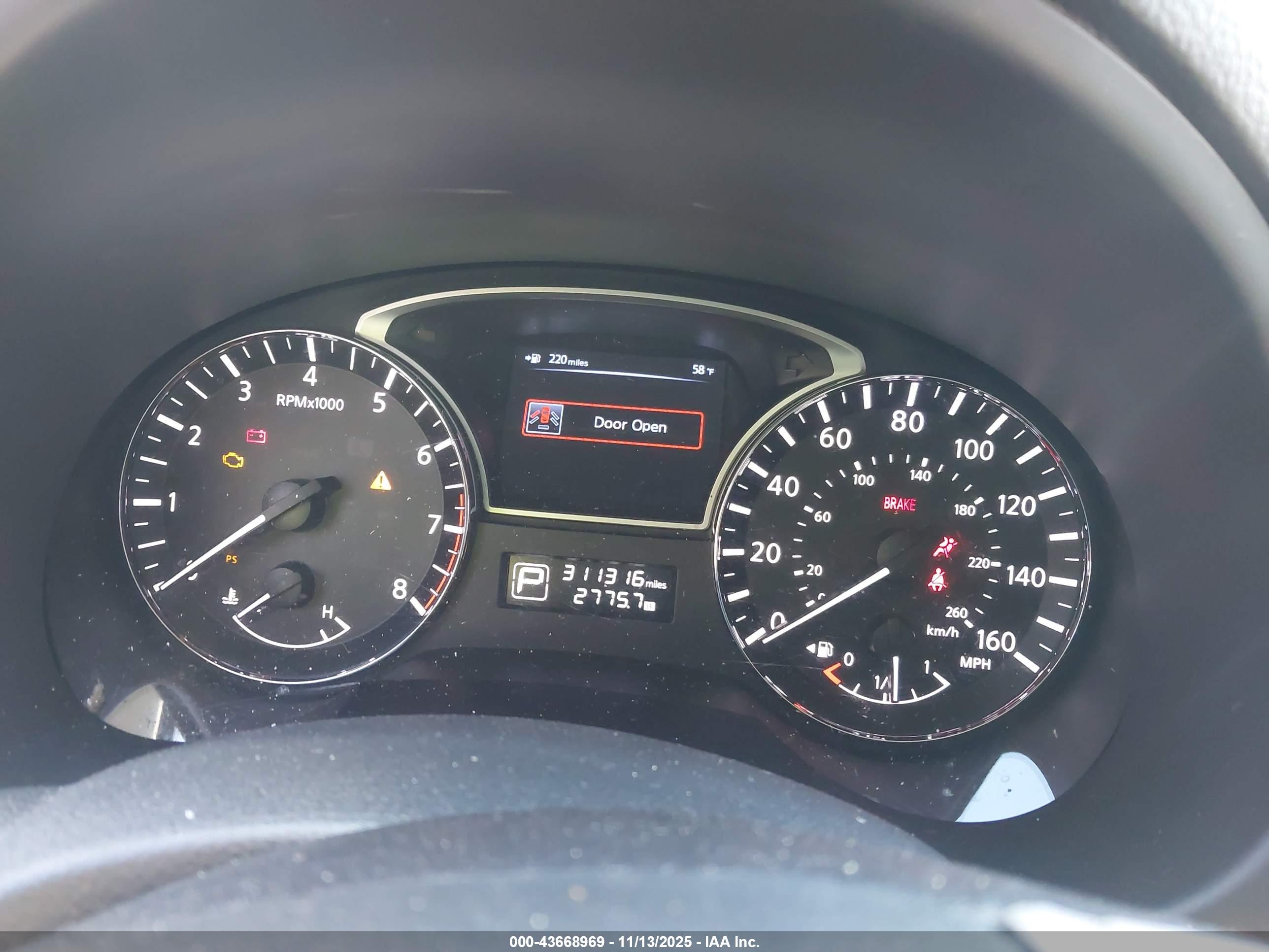 NISSAN ALTIMA image 7