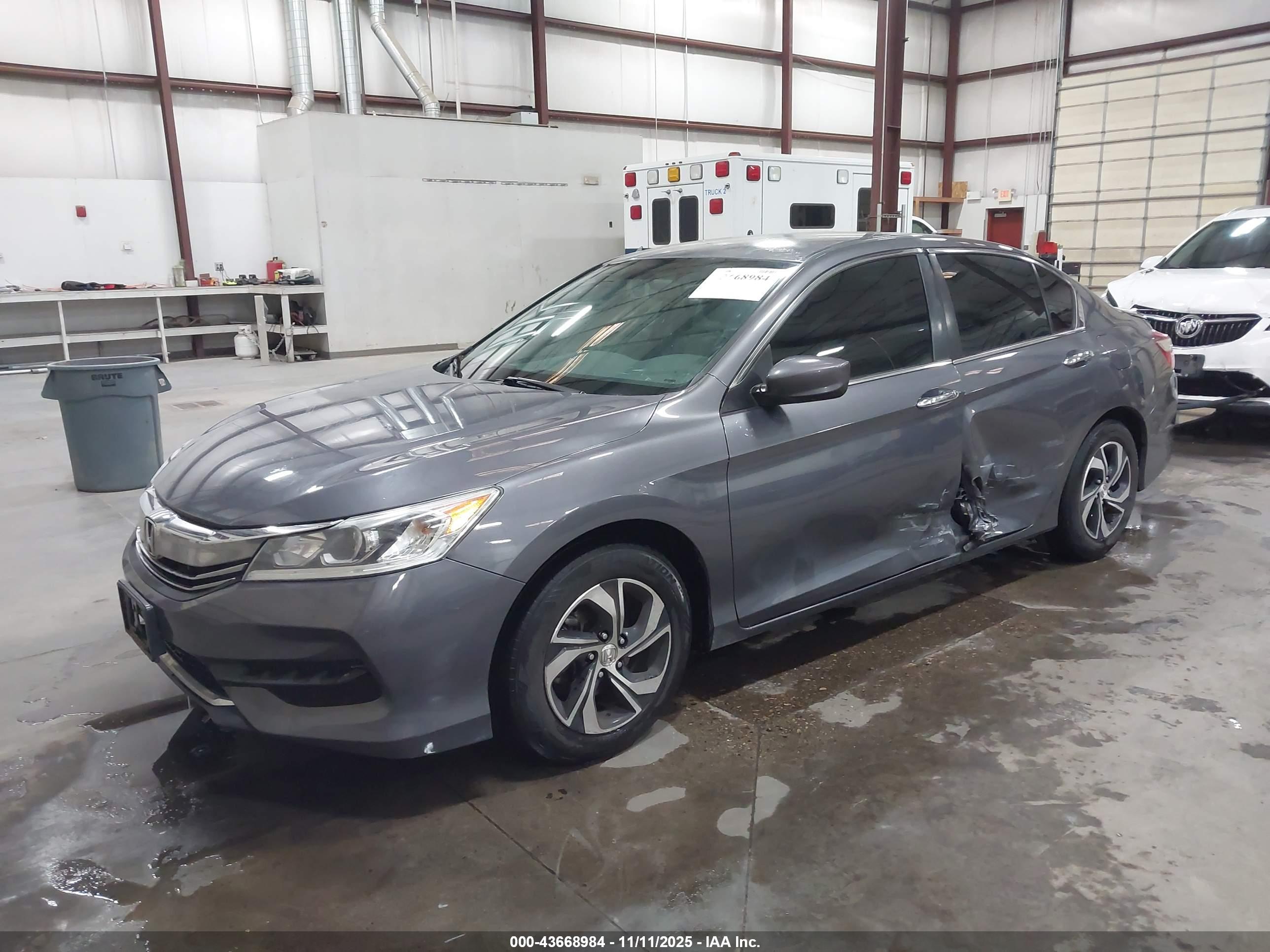 HONDA ACCORD image 2