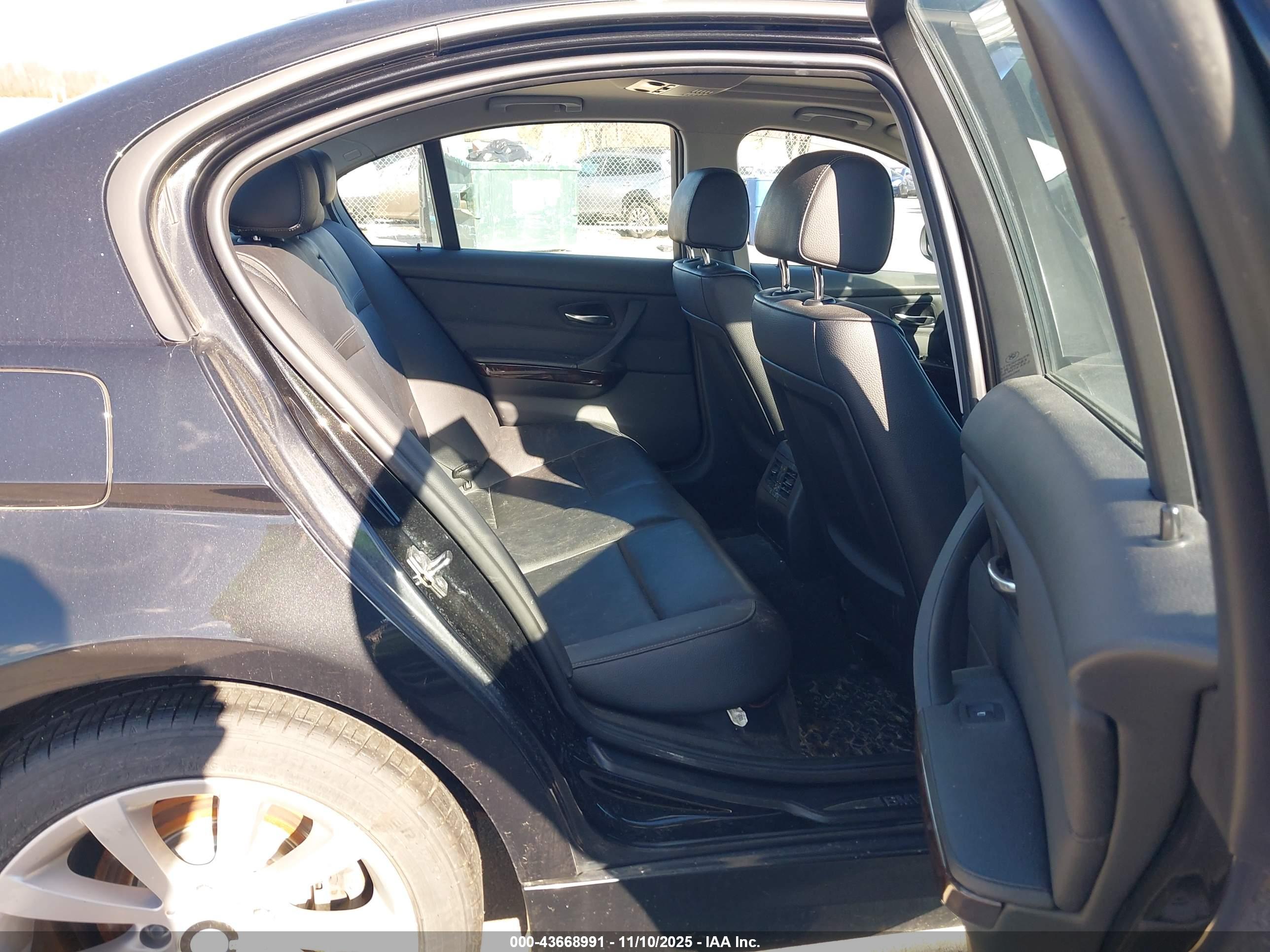 BMW 328I image 8