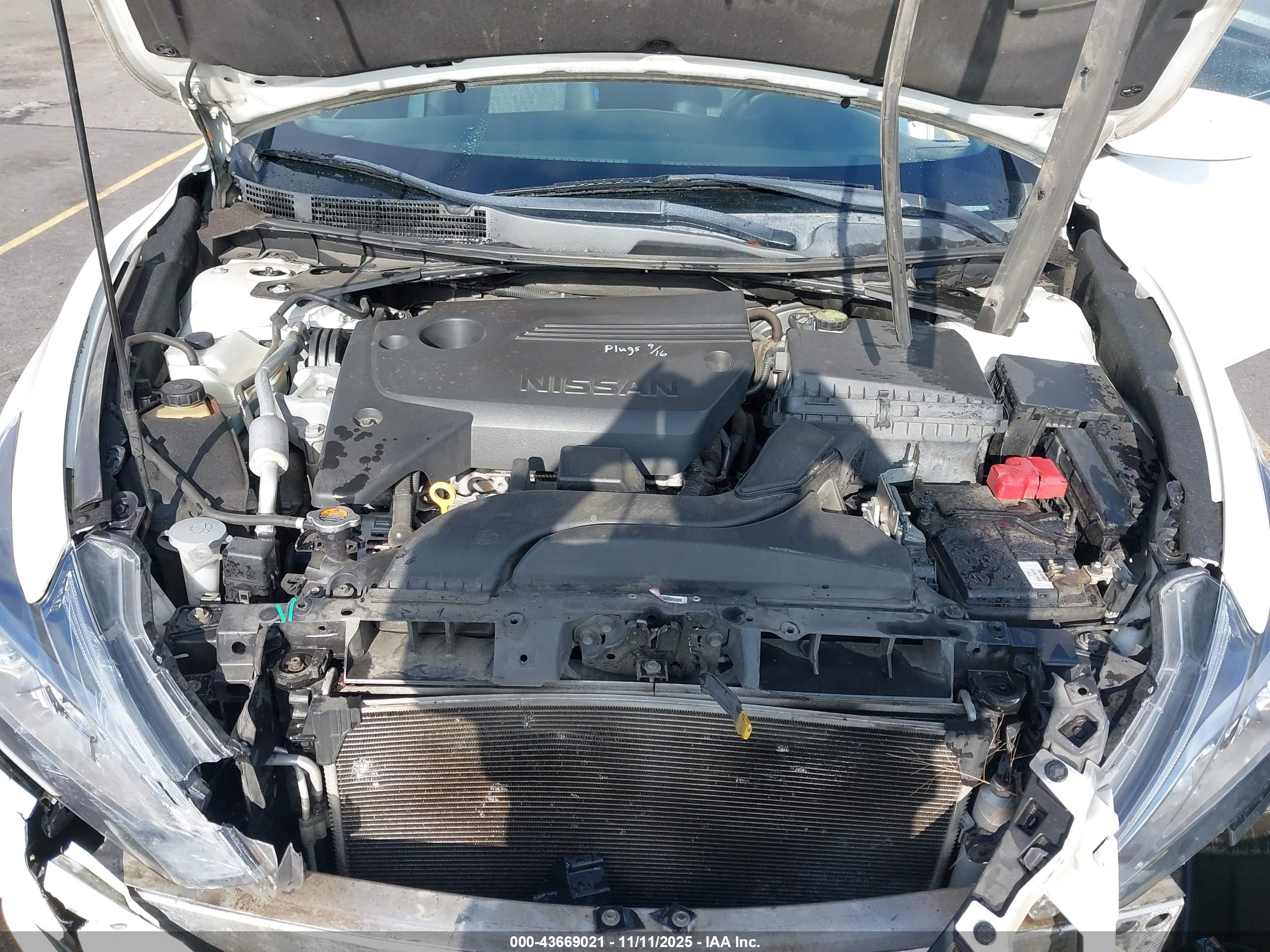 NISSAN ALTIMA image 10