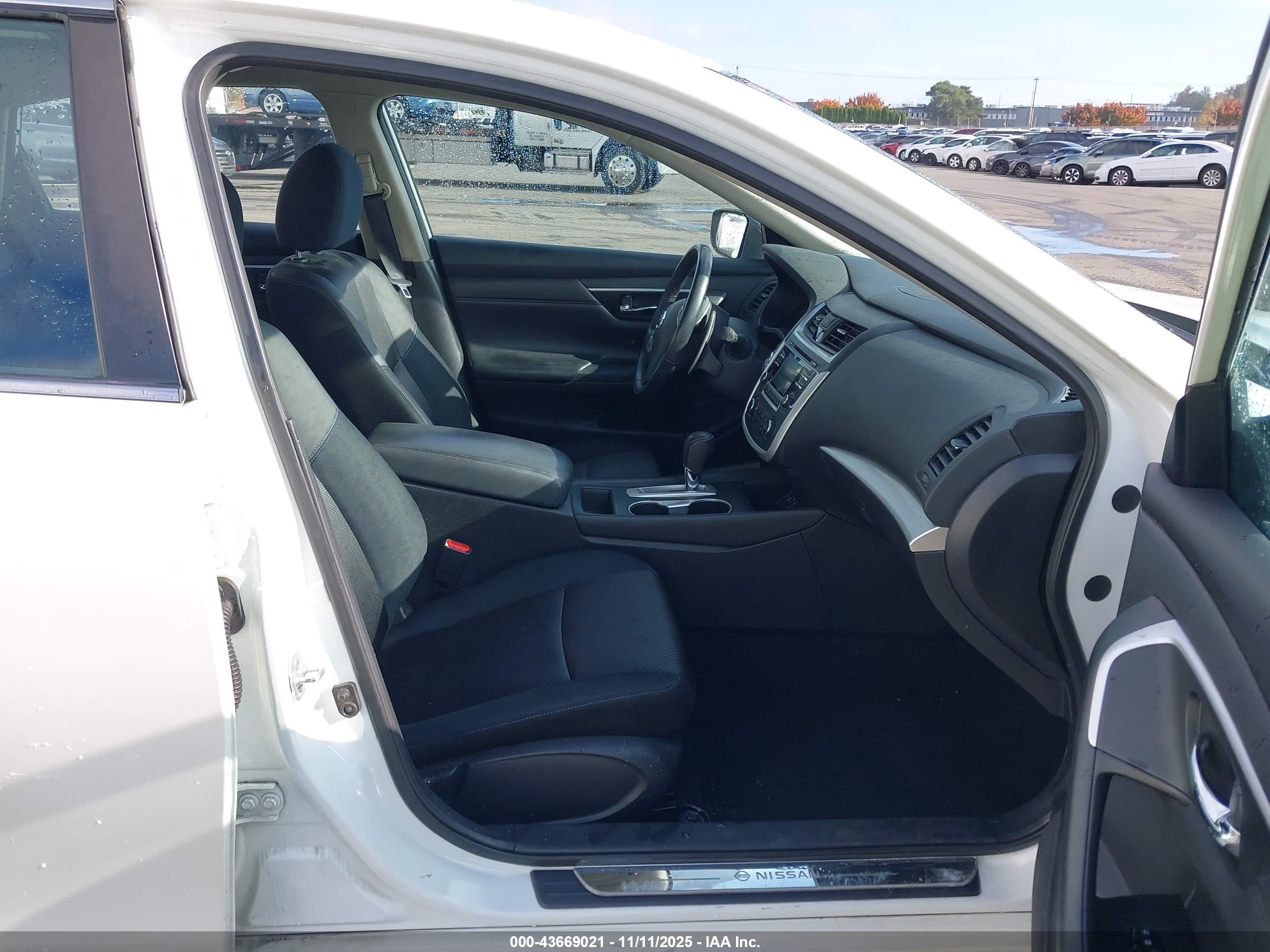 NISSAN ALTIMA image 5