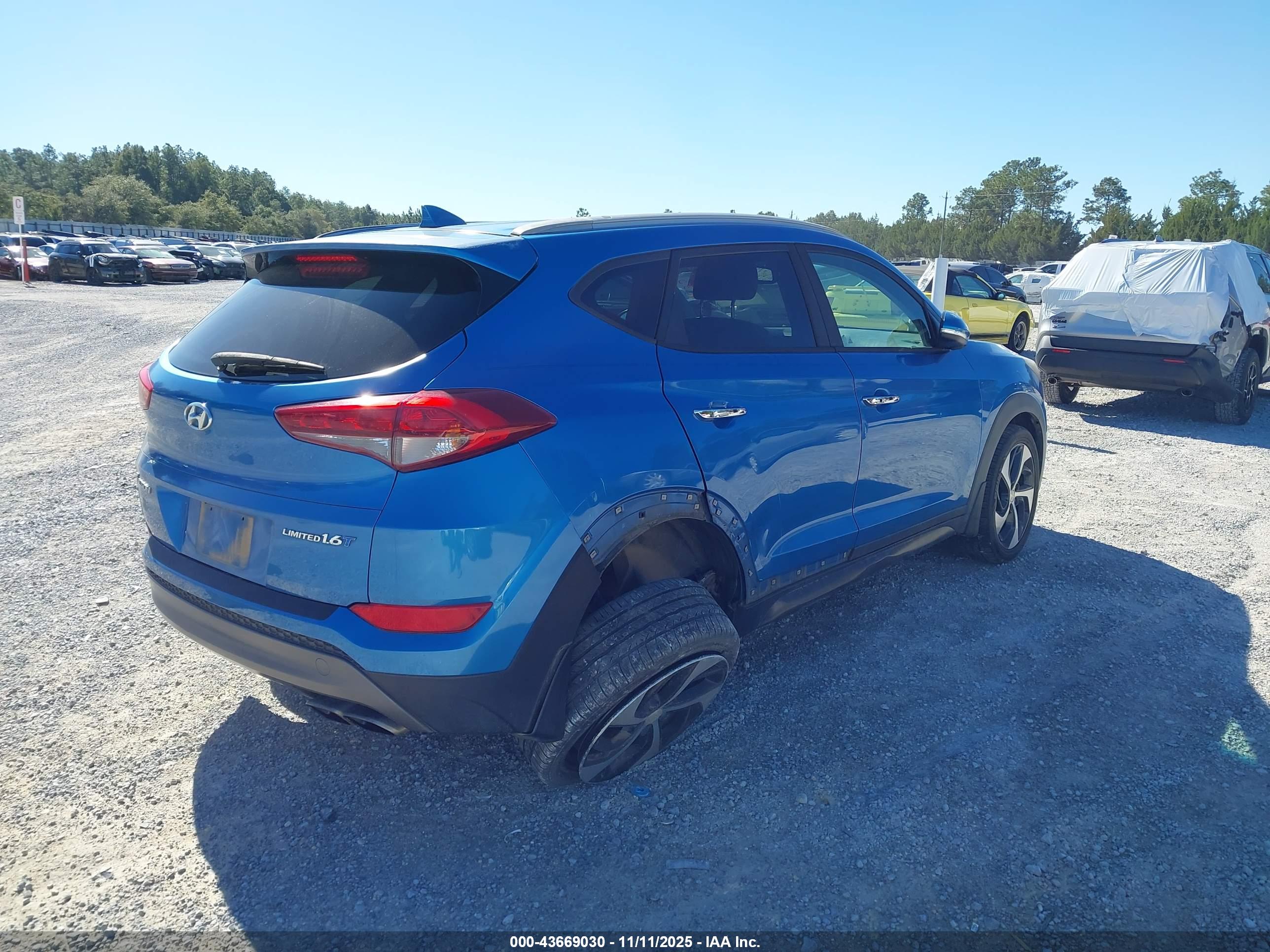 HYUNDAI TUCSON image 4