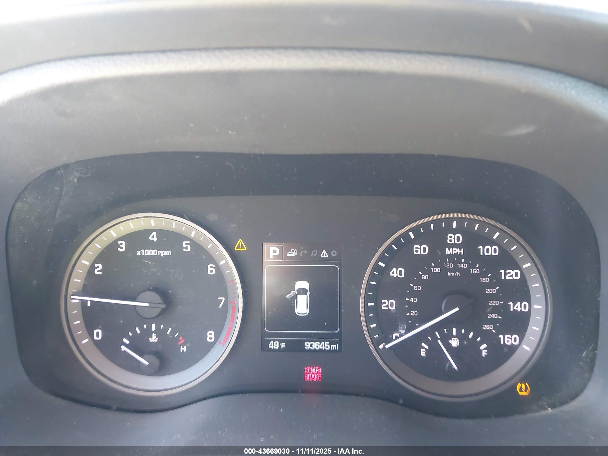 HYUNDAI TUCSON image 7