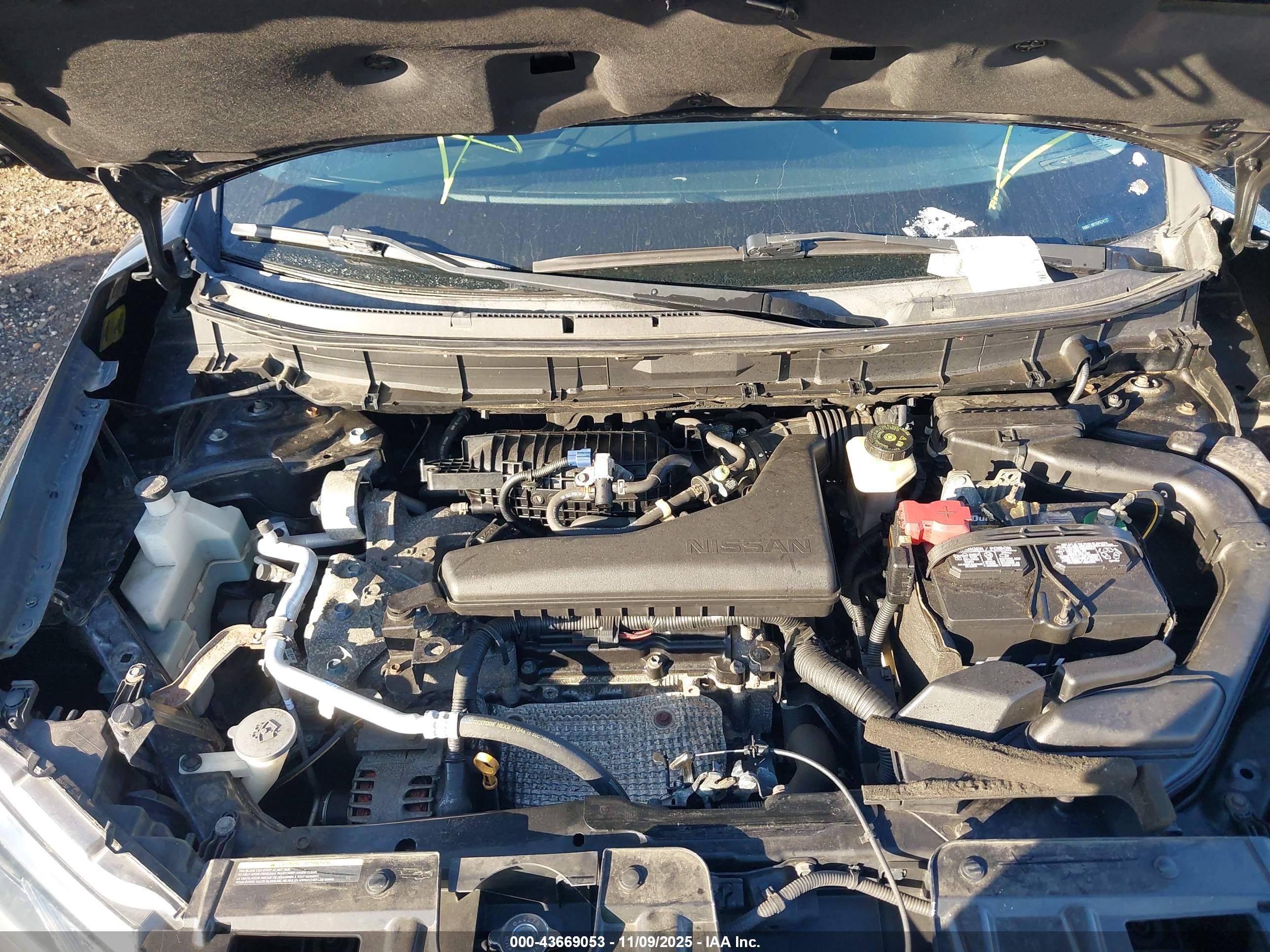 NISSAN ROGUE image 10