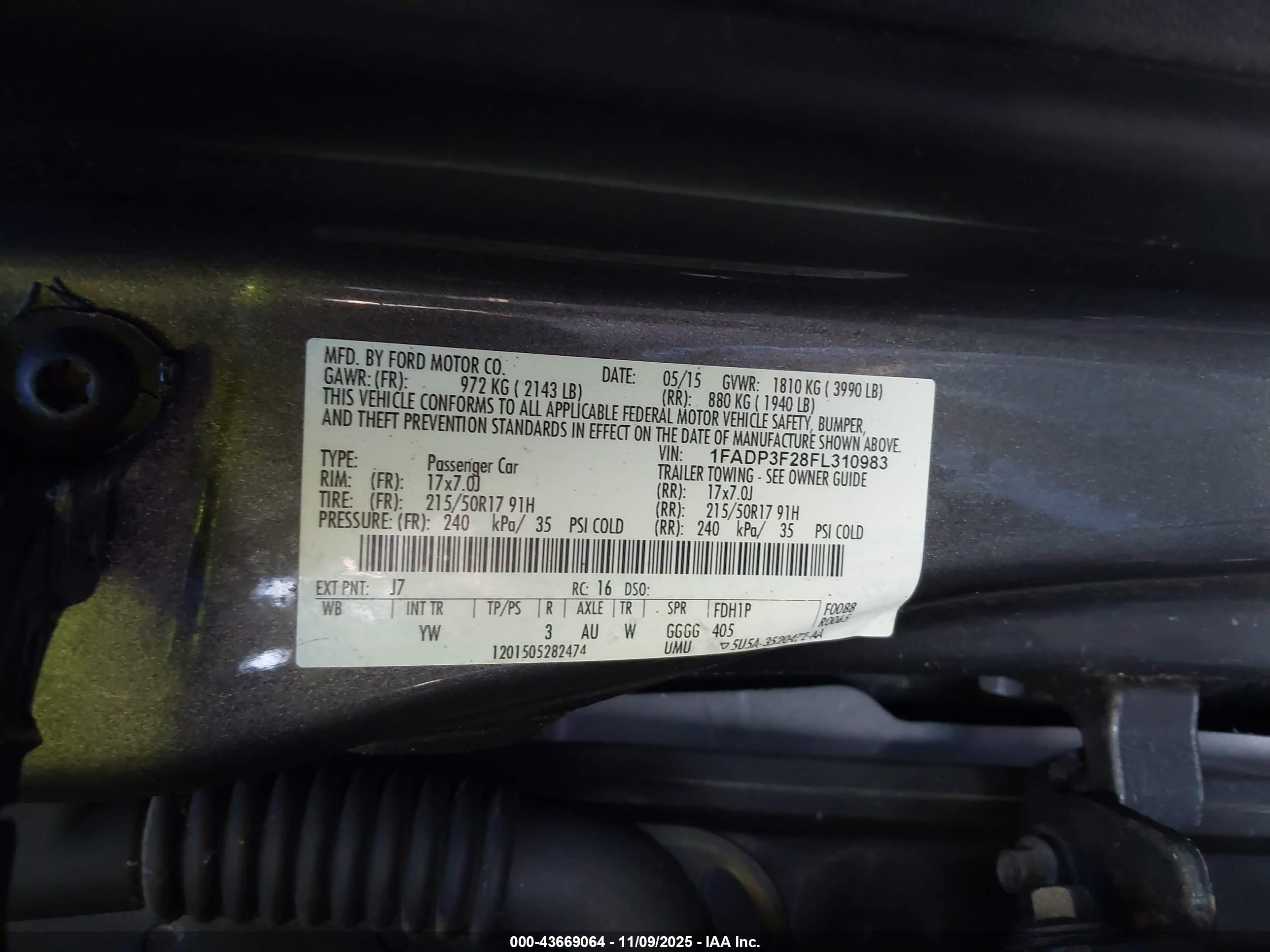FORD FOCUS image 9