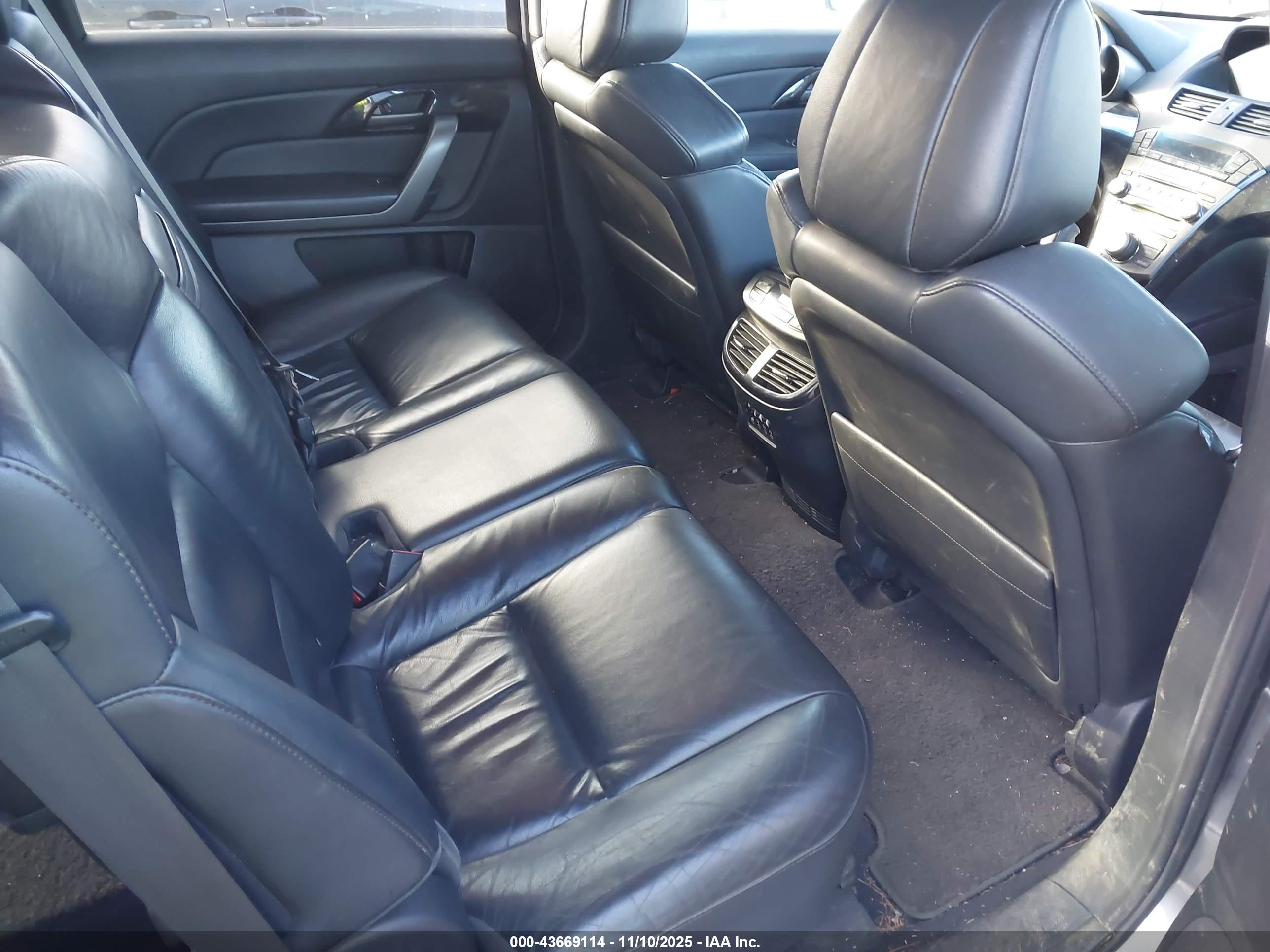 ACURA MDX image 8