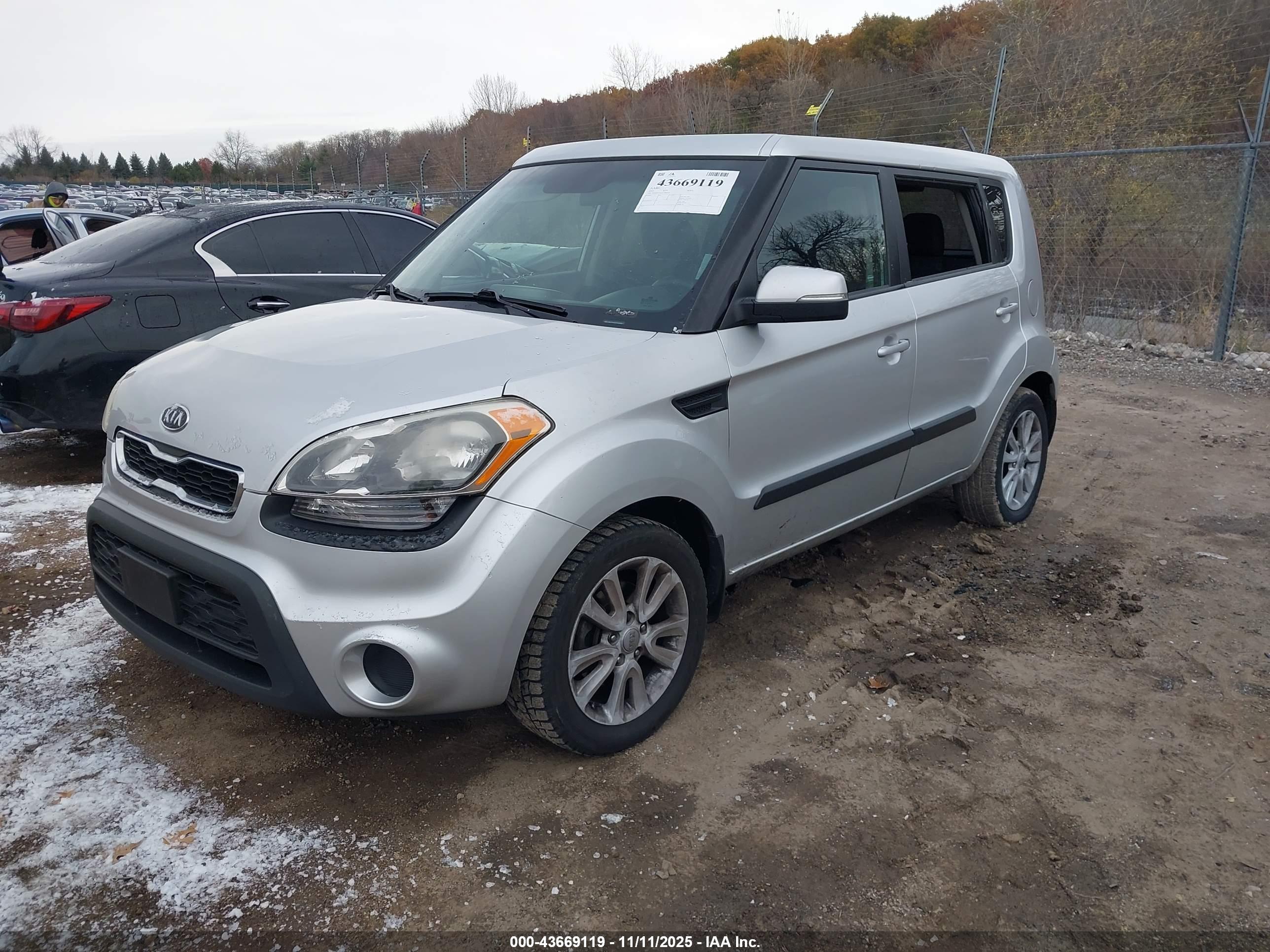 KIA SOUL image 2