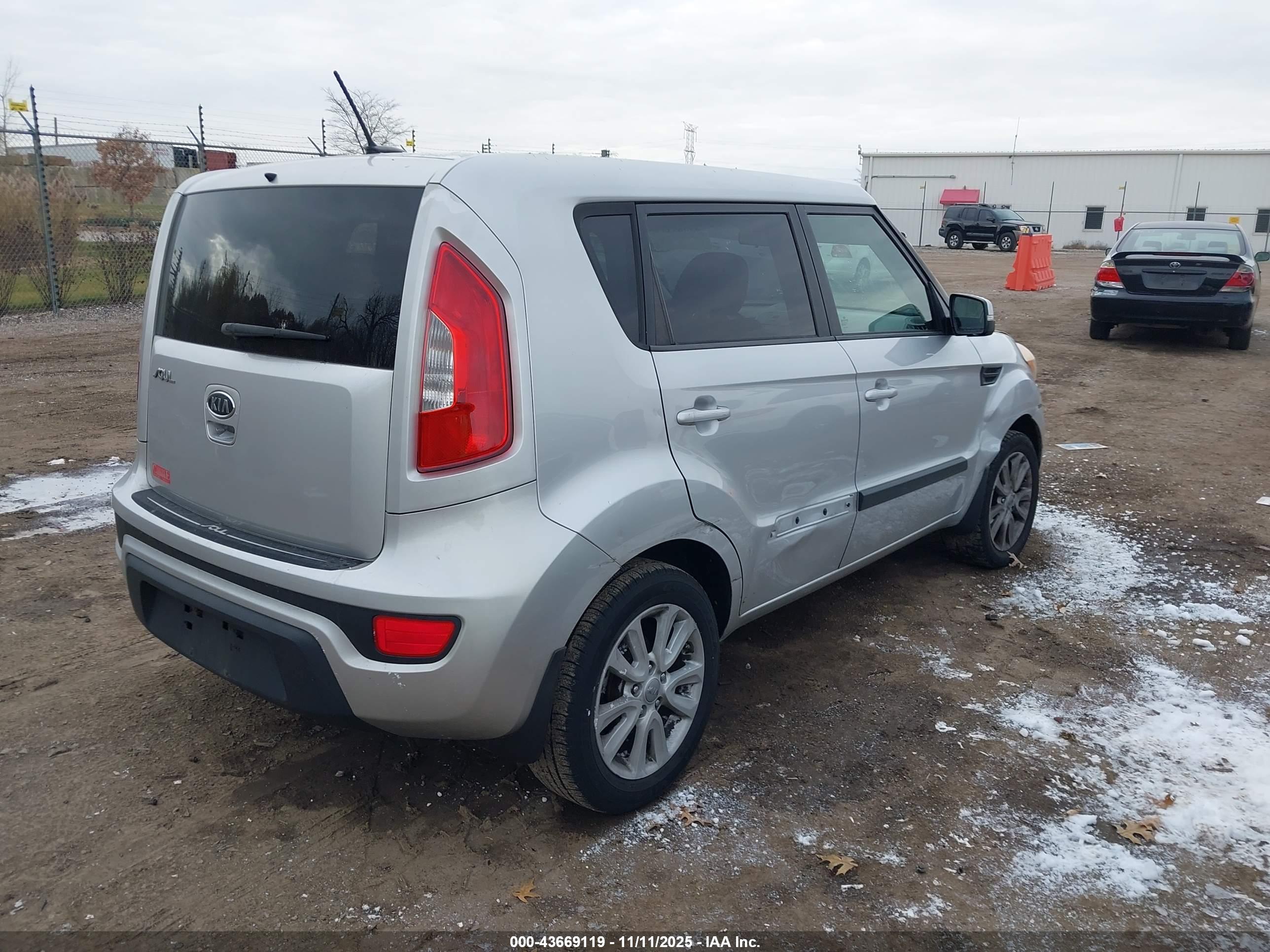 KIA SOUL image 4