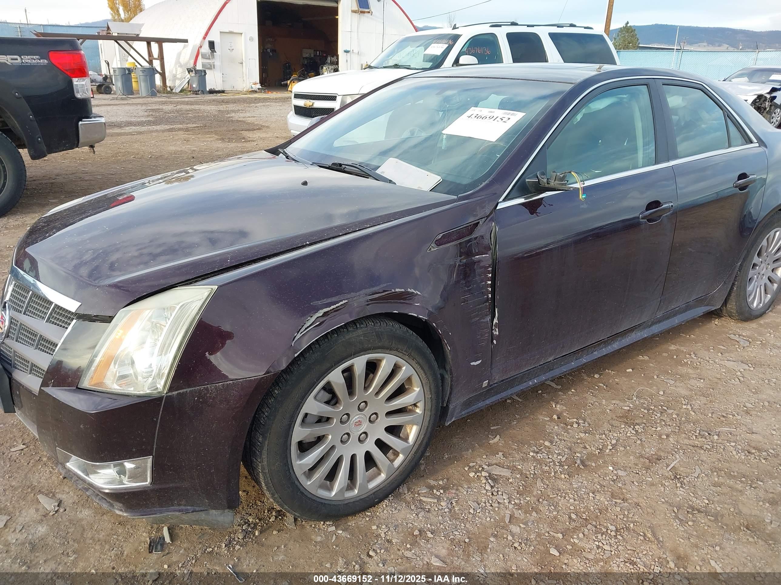 CADILLAC CTS image 6