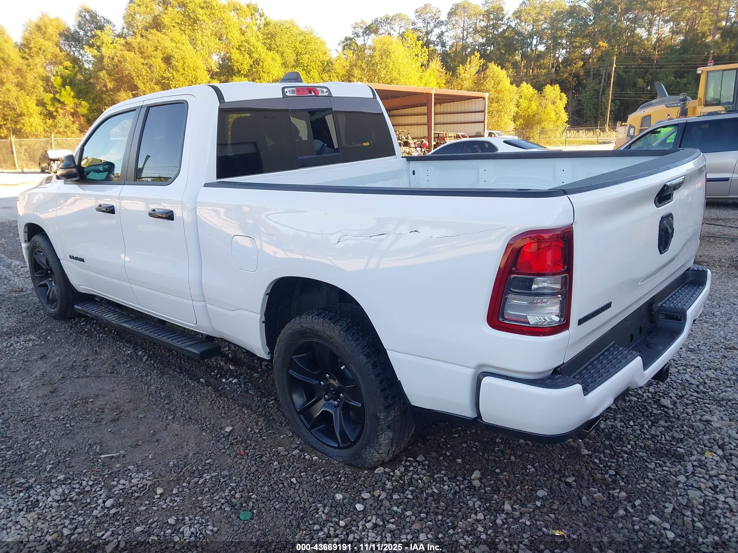 RAM 1500 image 3