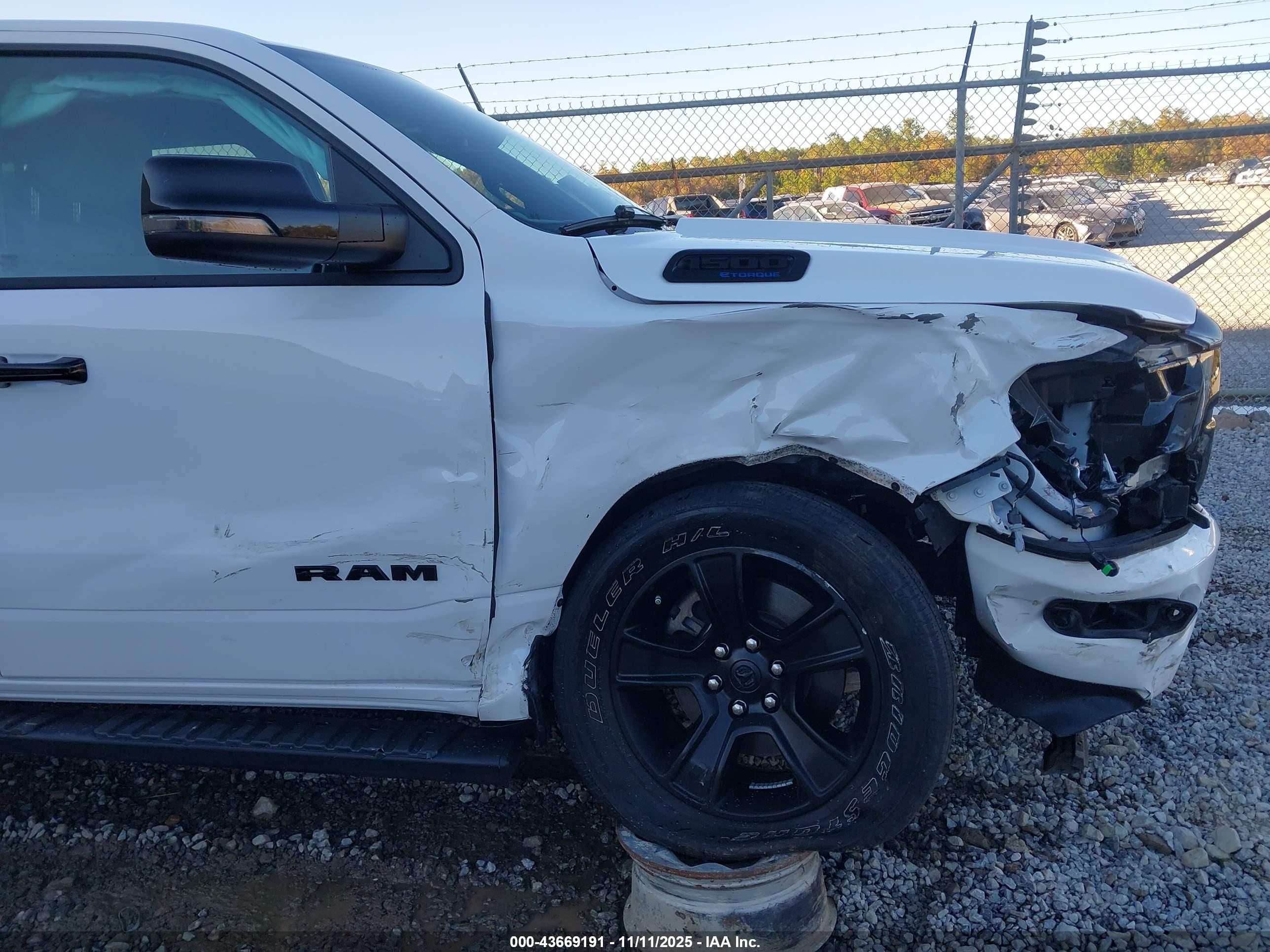 RAM 1500 image 6